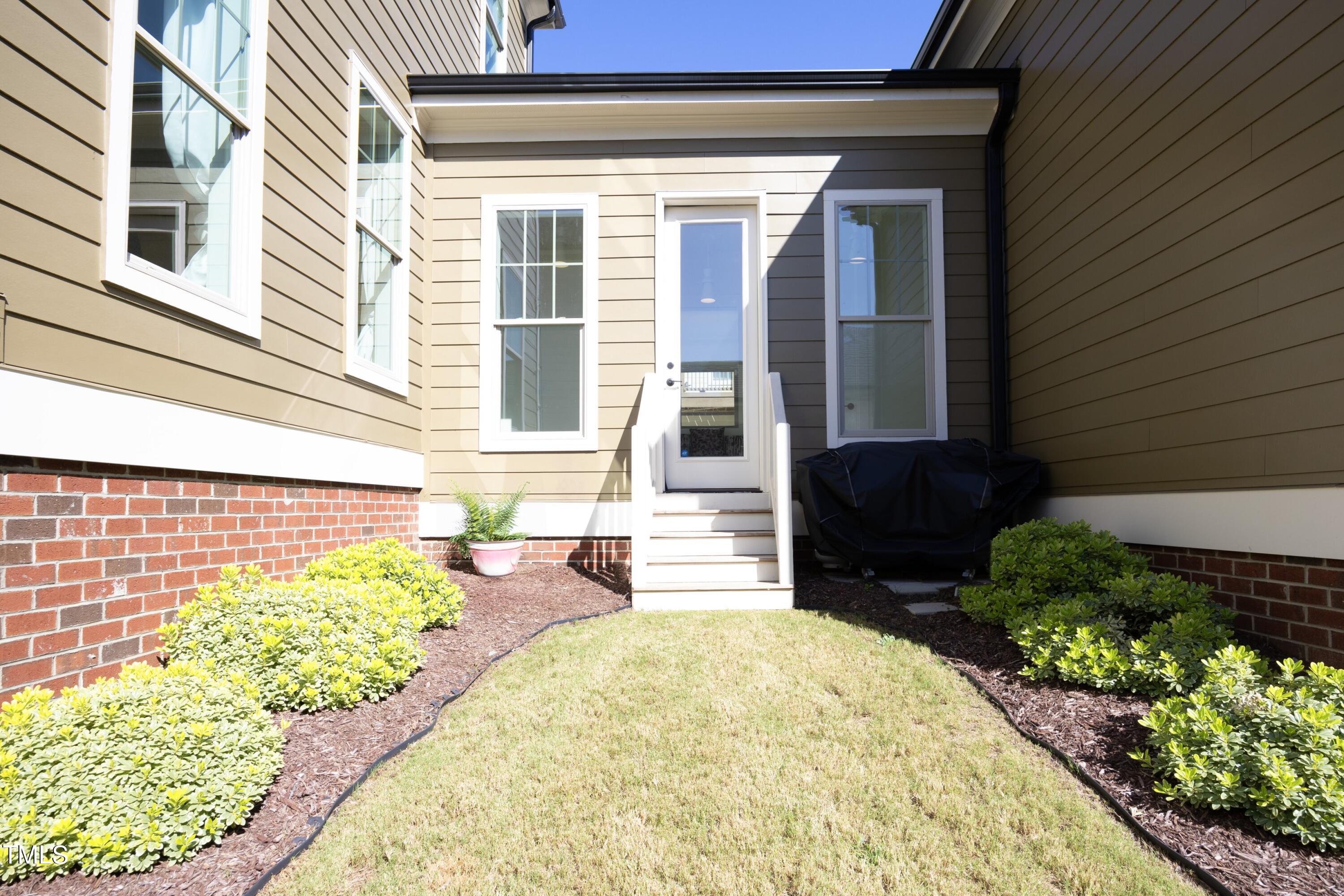 1005 Whistler Street Property Photo 10