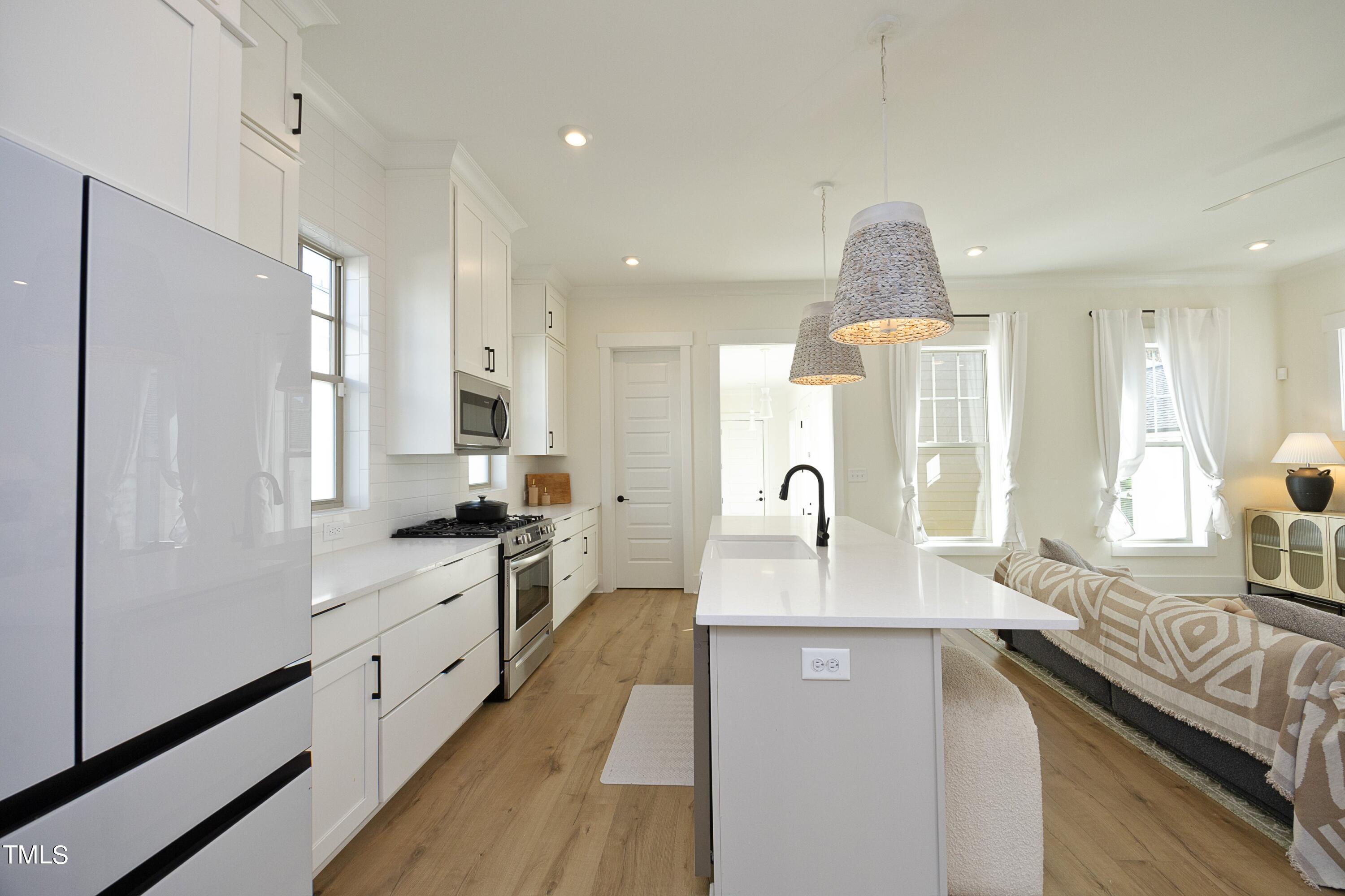1005 Whistler Street Property Photo 14