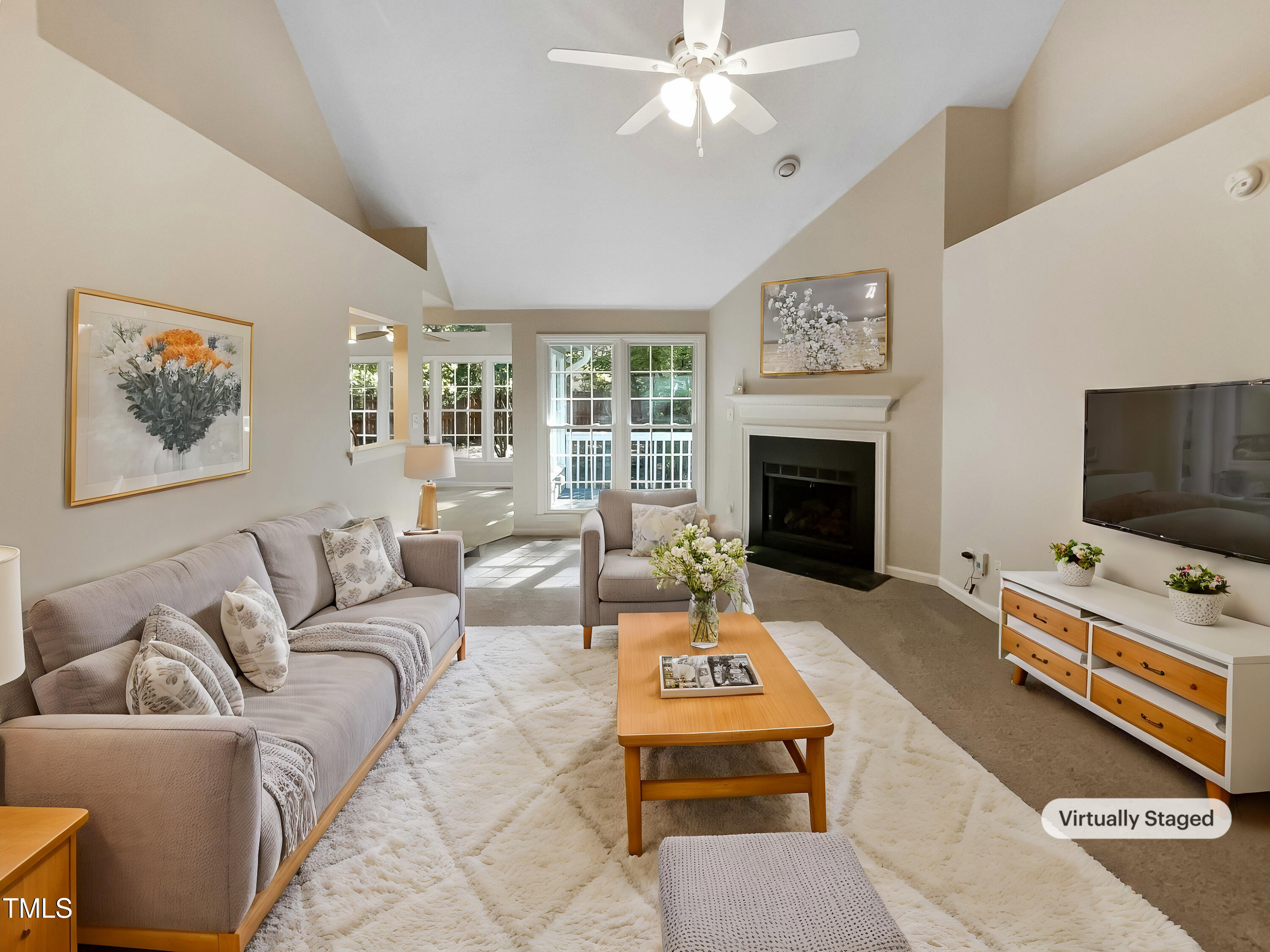 605 Holly Branch Drive Property Photo 2