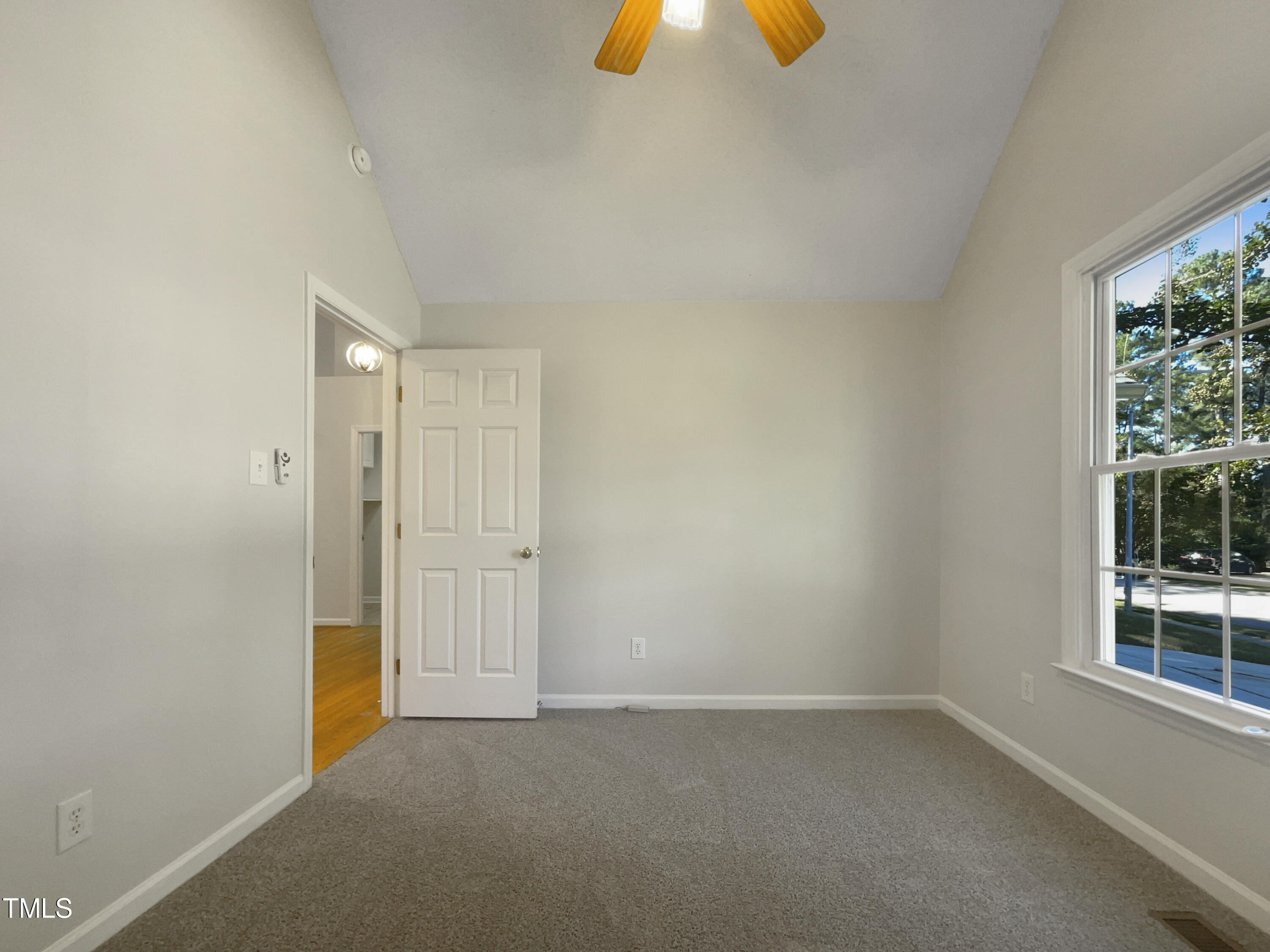 605 Holly Branch Drive Property Photo 5