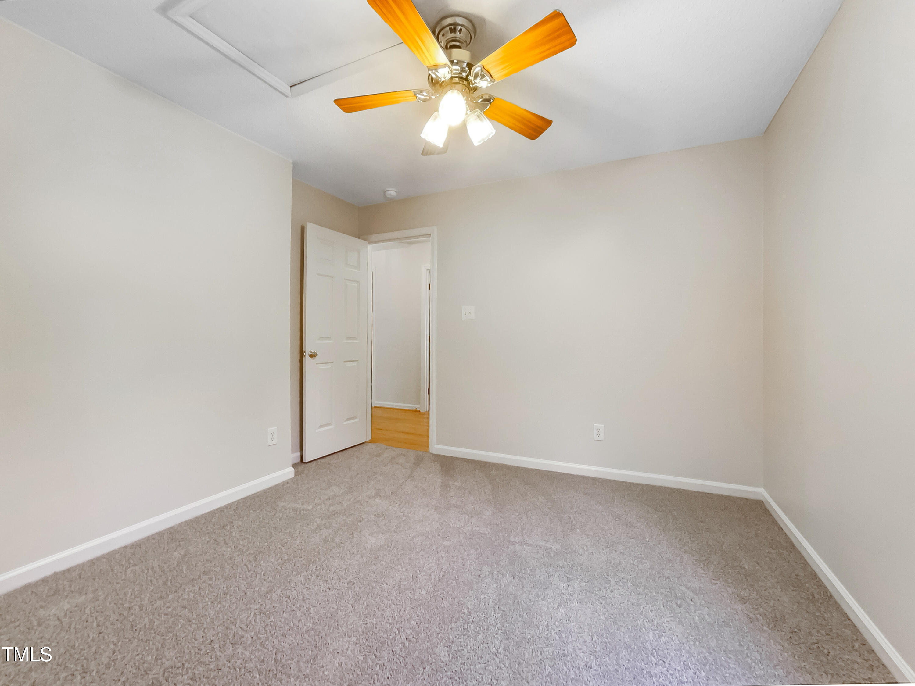 605 Holly Branch Drive Property Photo 12