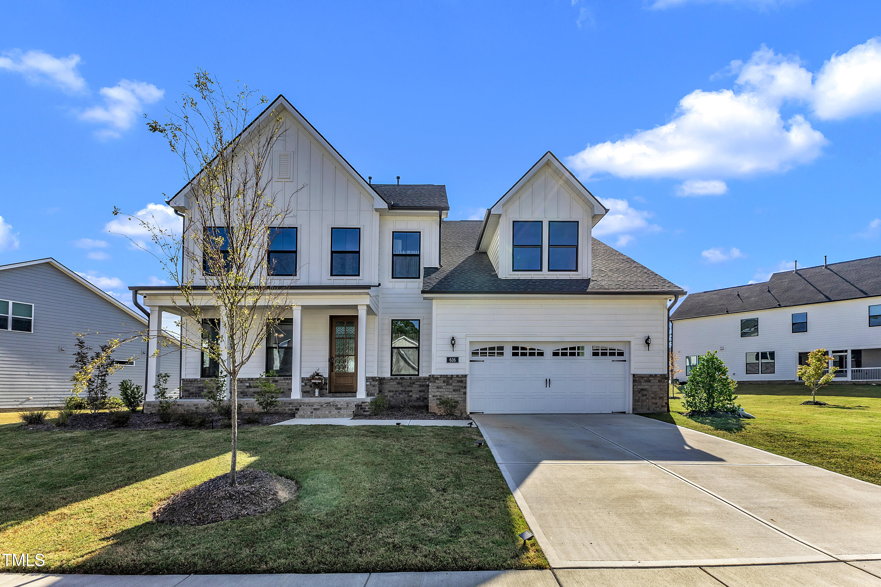 616 Silver Comet Drive Property Photo 1