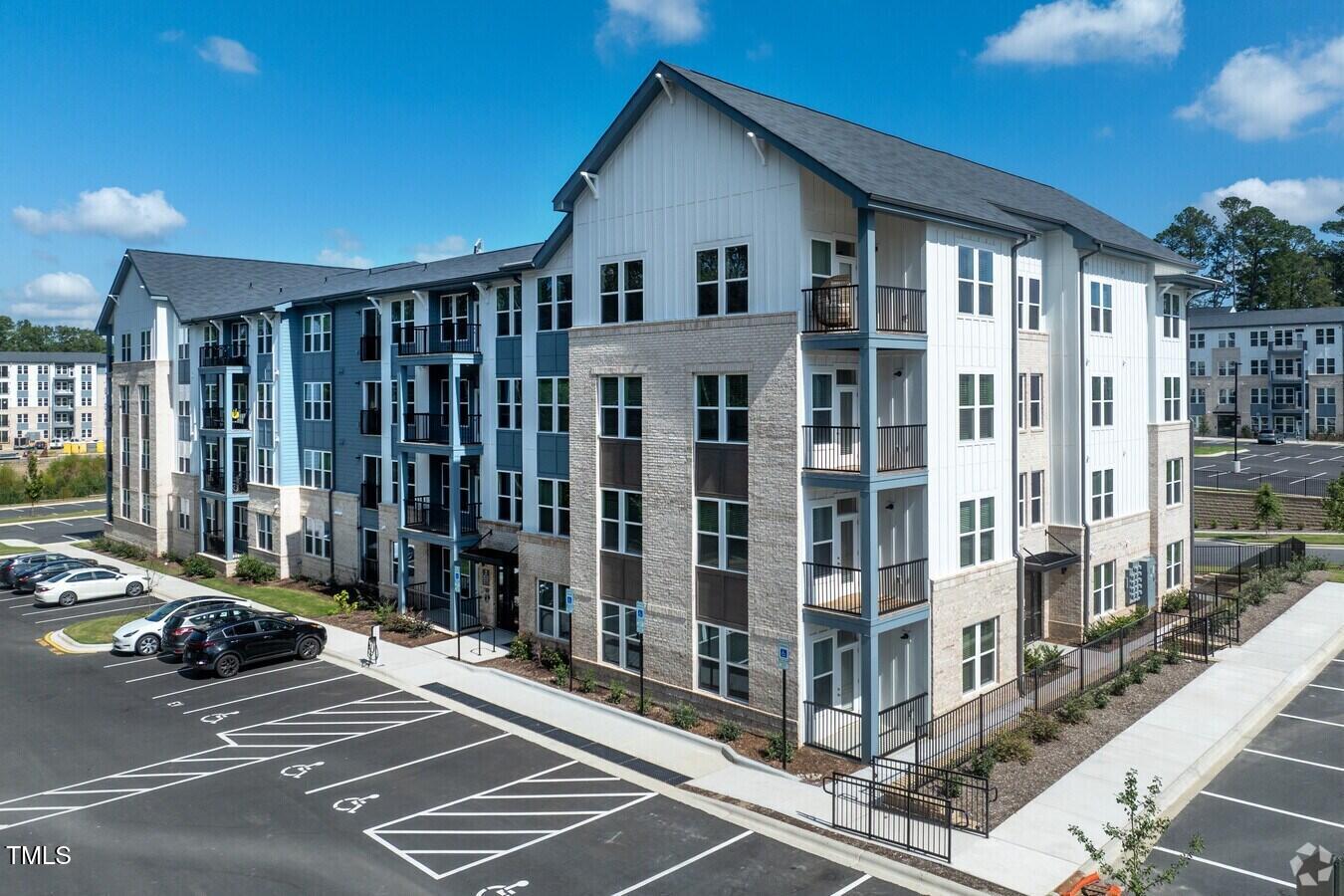 2000 Olivewood Street # B1 Property Photo 1