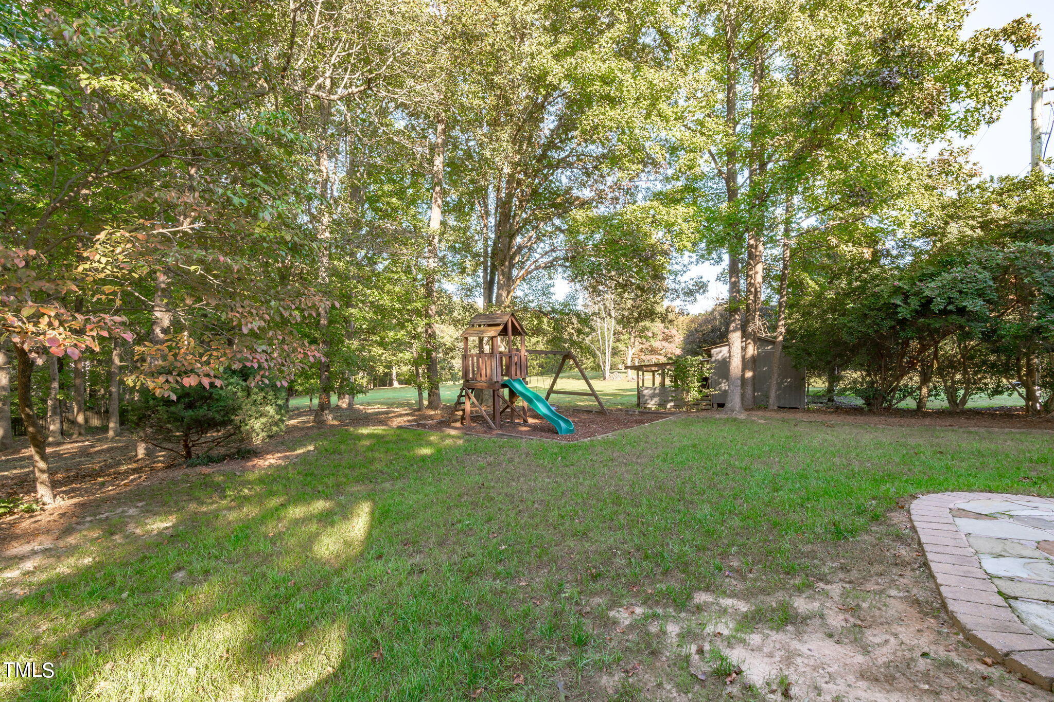 305 Elam Street Property Photo 36