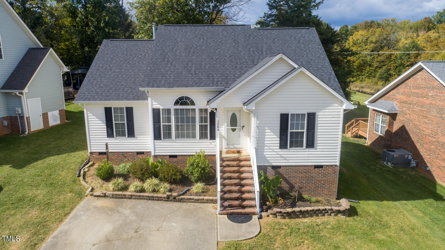 204 Mallard Creek Drive Property Photo 1