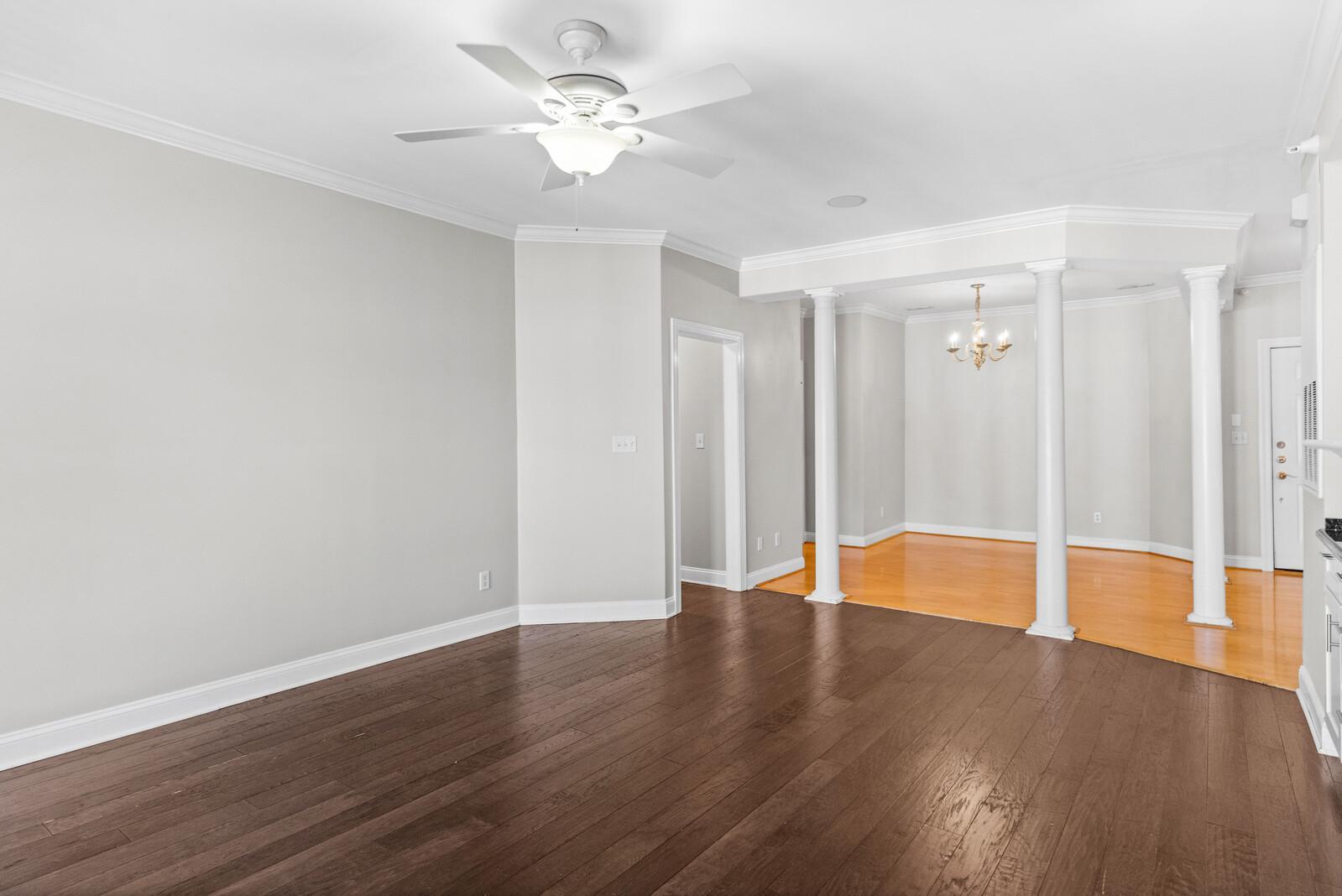1231 Kelton Cottage Way Property Photo 10