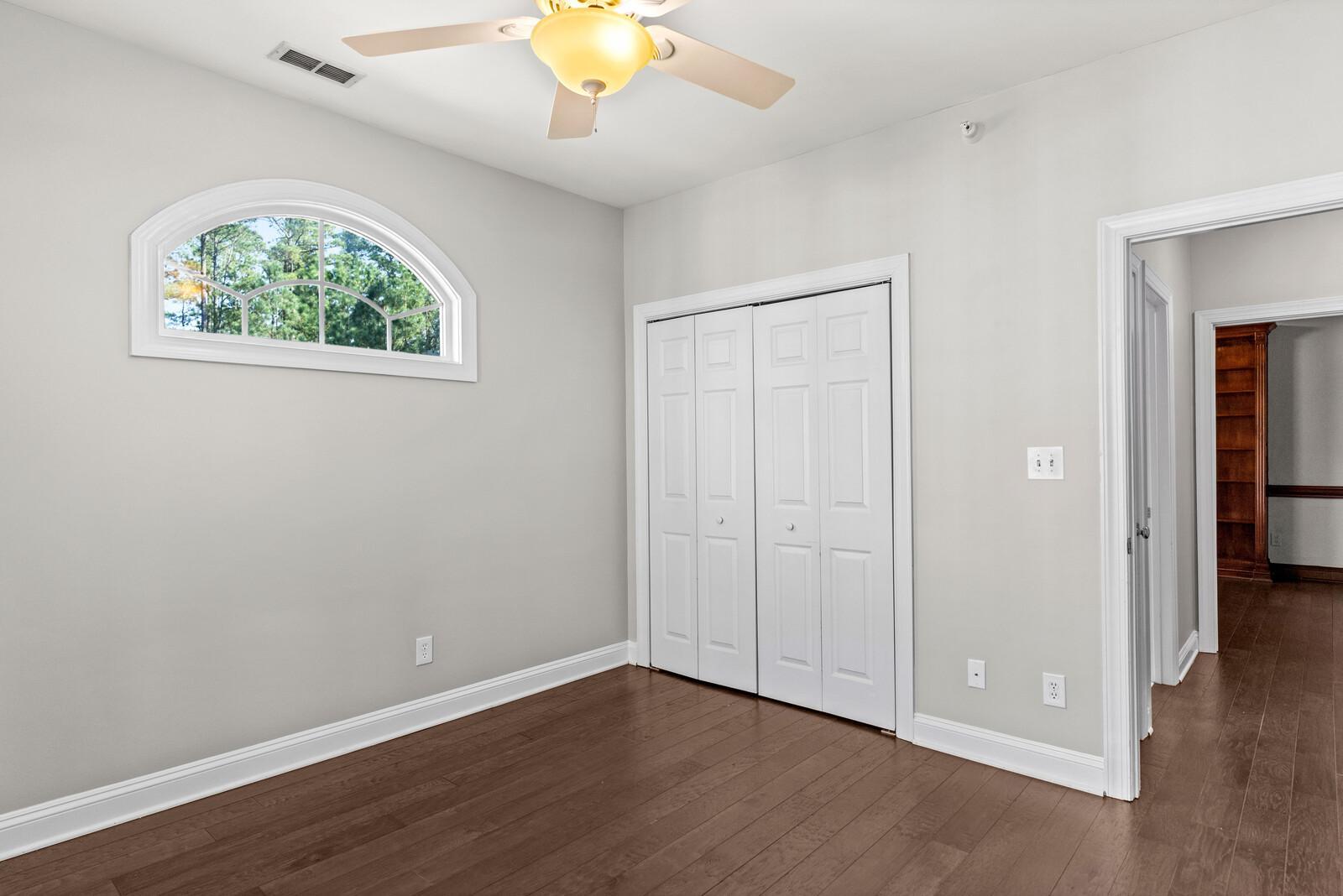 1231 Kelton Cottage Way Property Photo 23