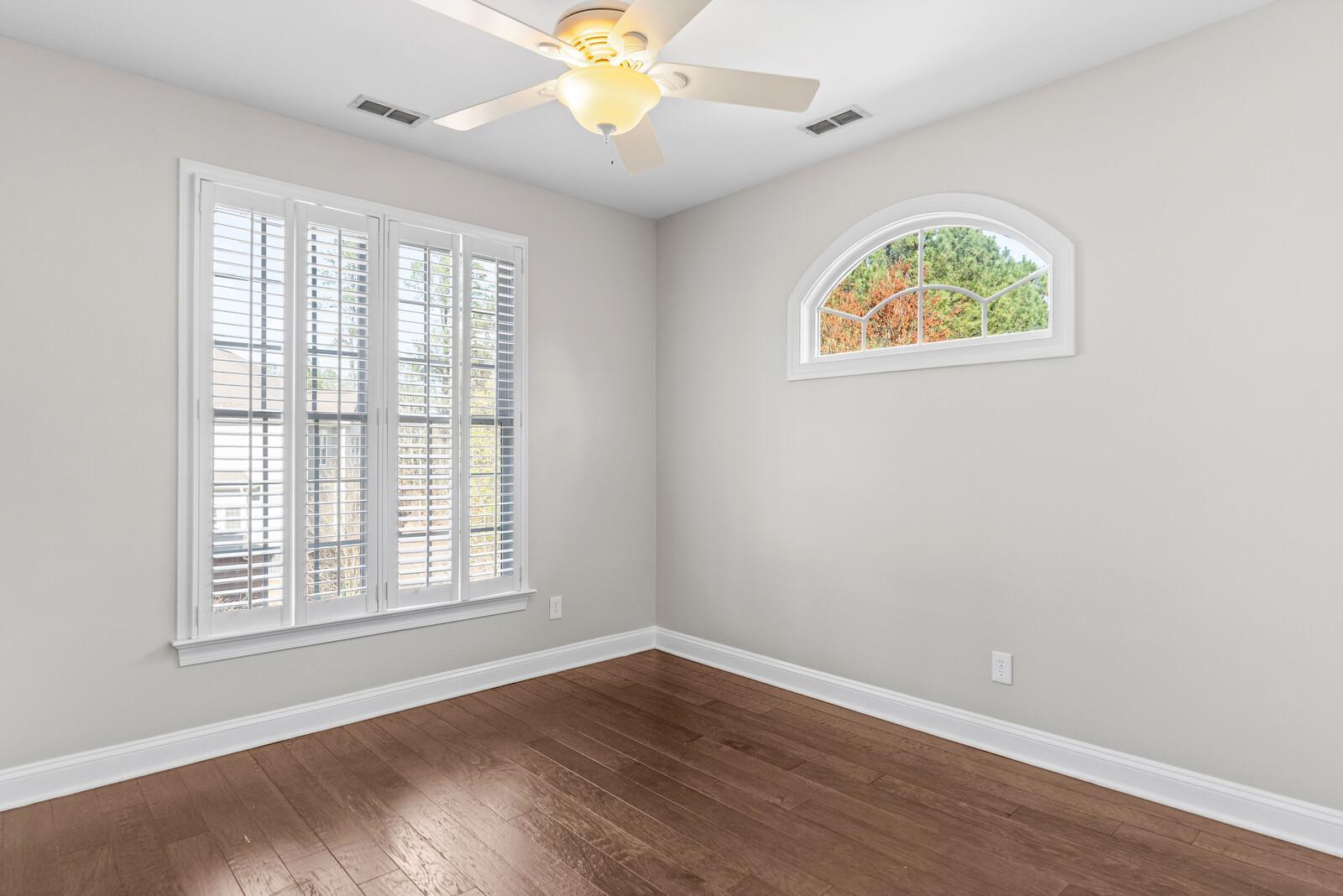 1231 Kelton Cottage Way Property Photo 24