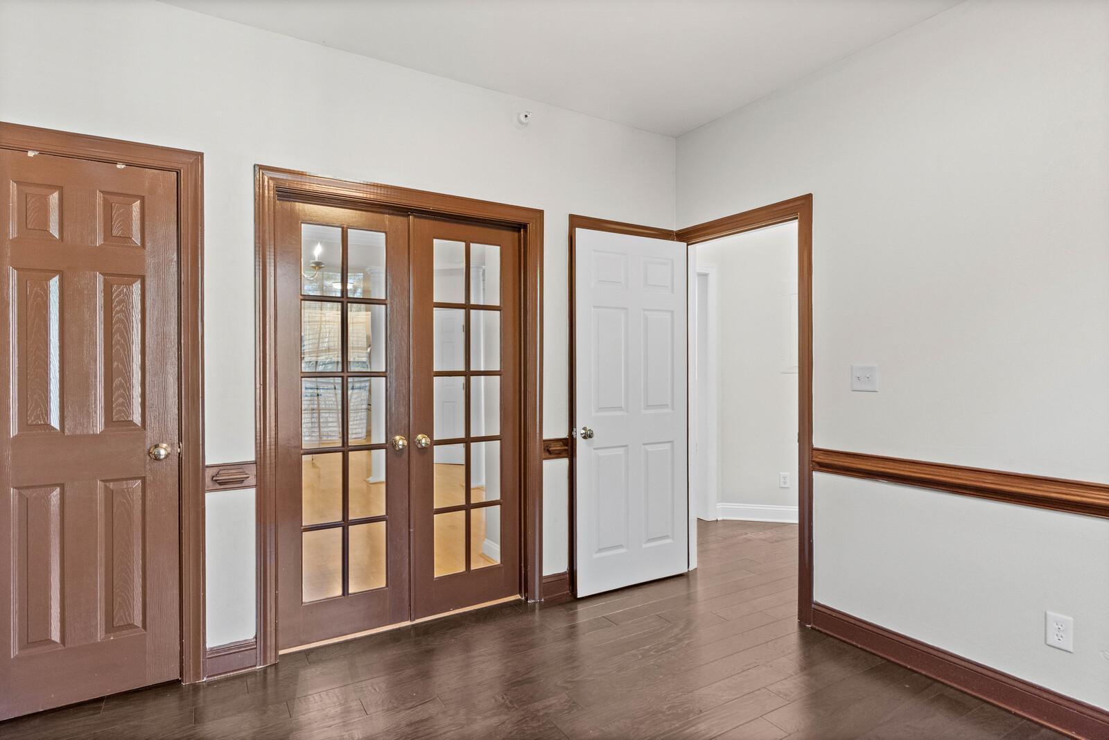 1231 Kelton Cottage Way Property Photo 27
