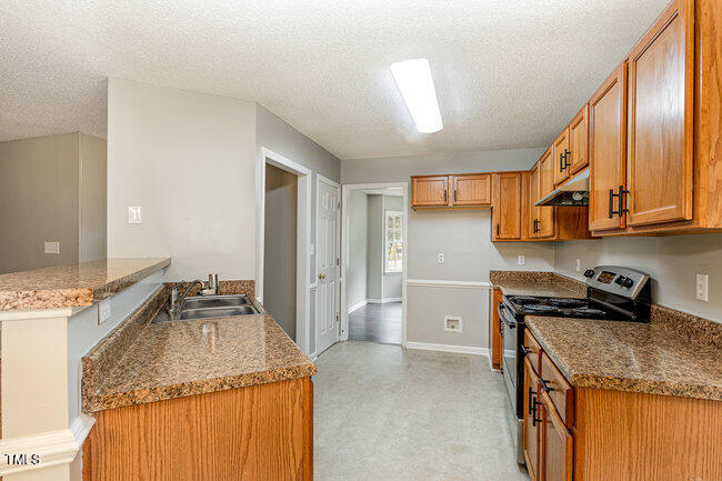 5008 Dantonville Court Property Photo 9