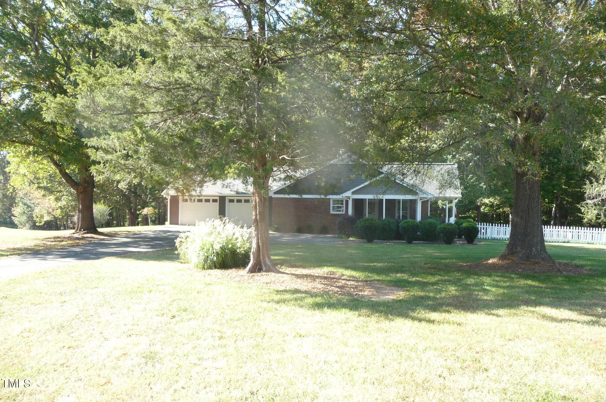 5906 Lillian Drive Property Photo
