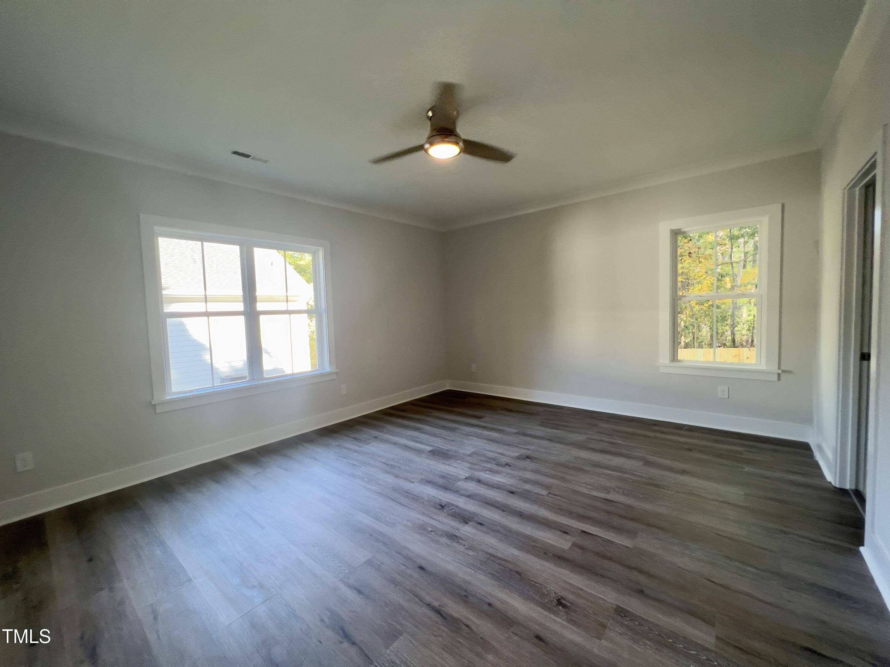 2710 - A Mansfield Avenue Property Photo 13