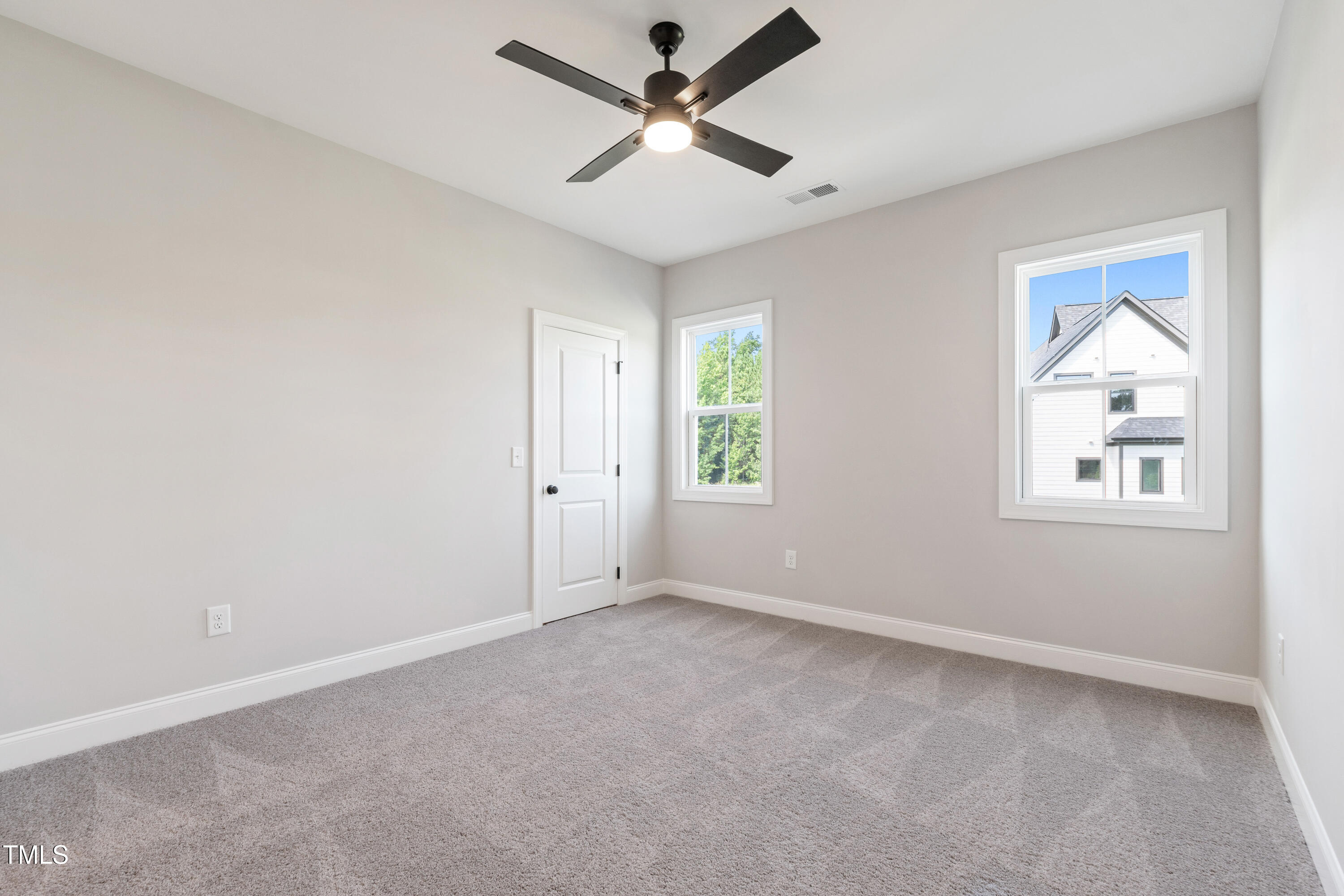 55 Firefly Lane Property Photo 31