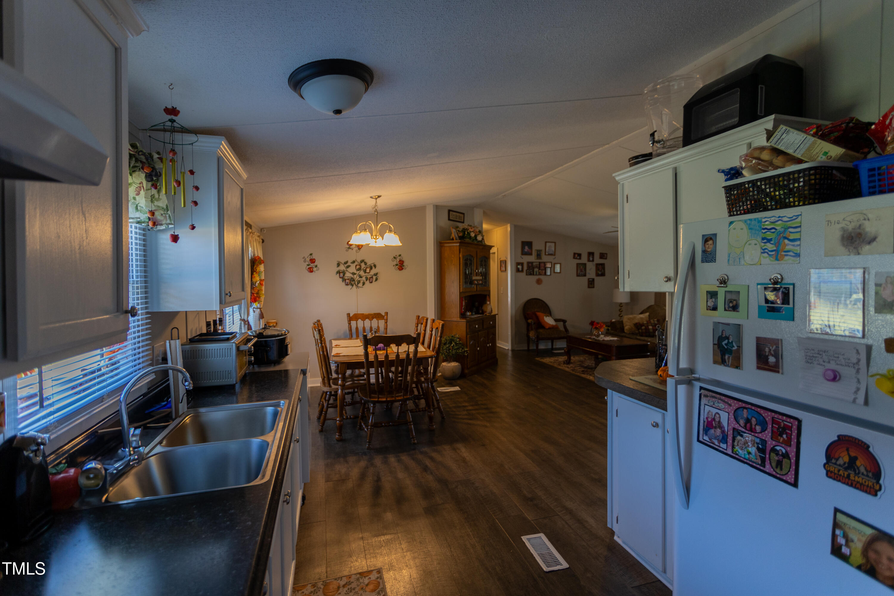 139 Lauren Lane Property Photo 8