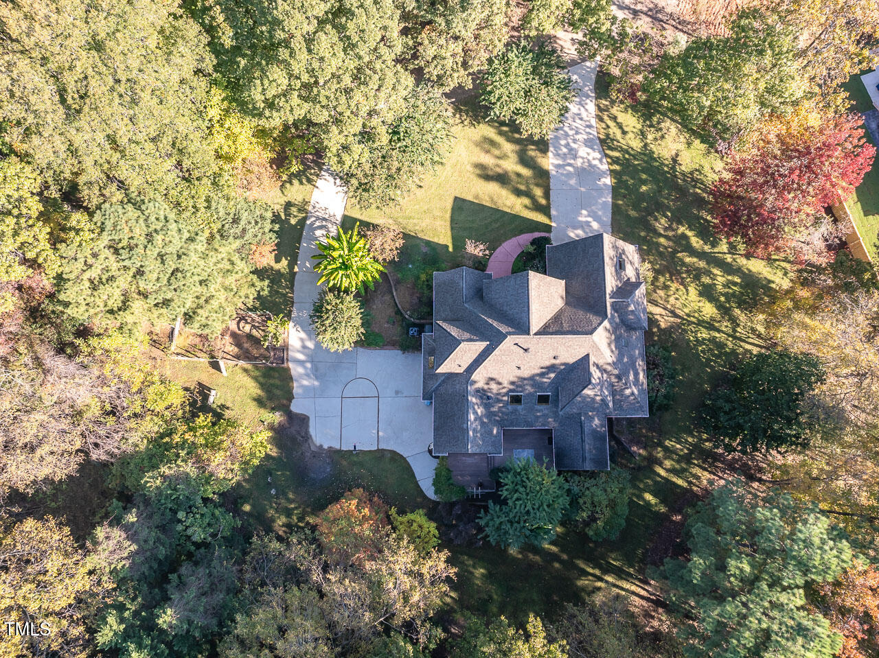12817 Strickland Road Property Photo 4