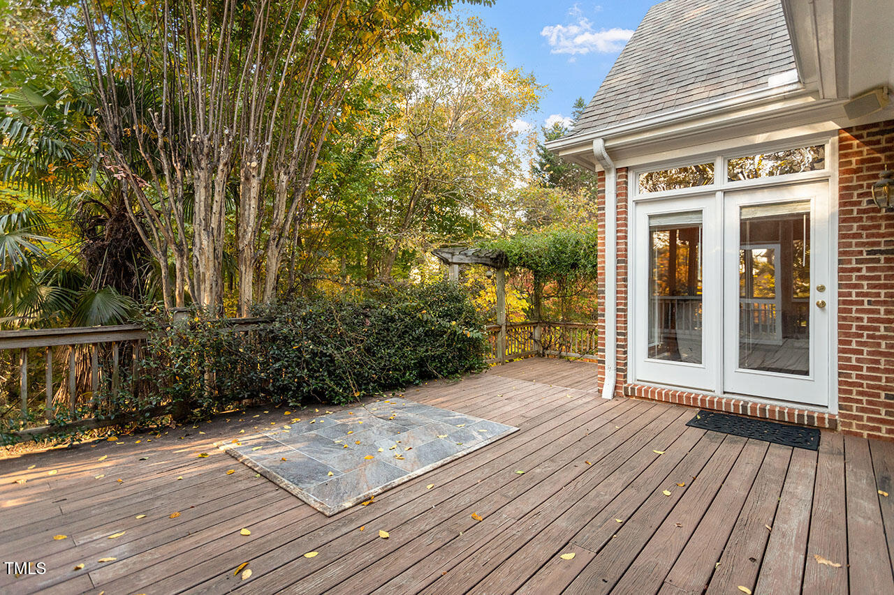 12817 Strickland Road Property Photo 15
