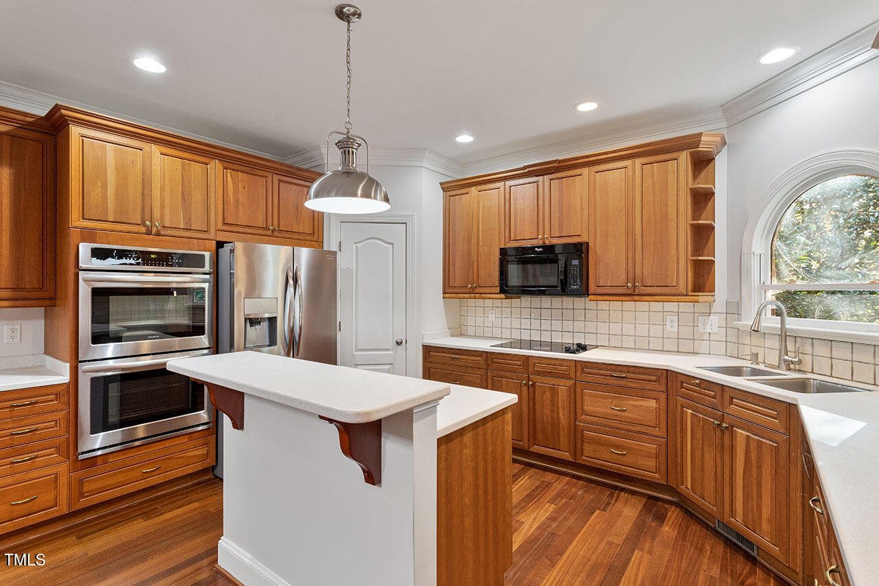 12817 Strickland Road Property Photo 23