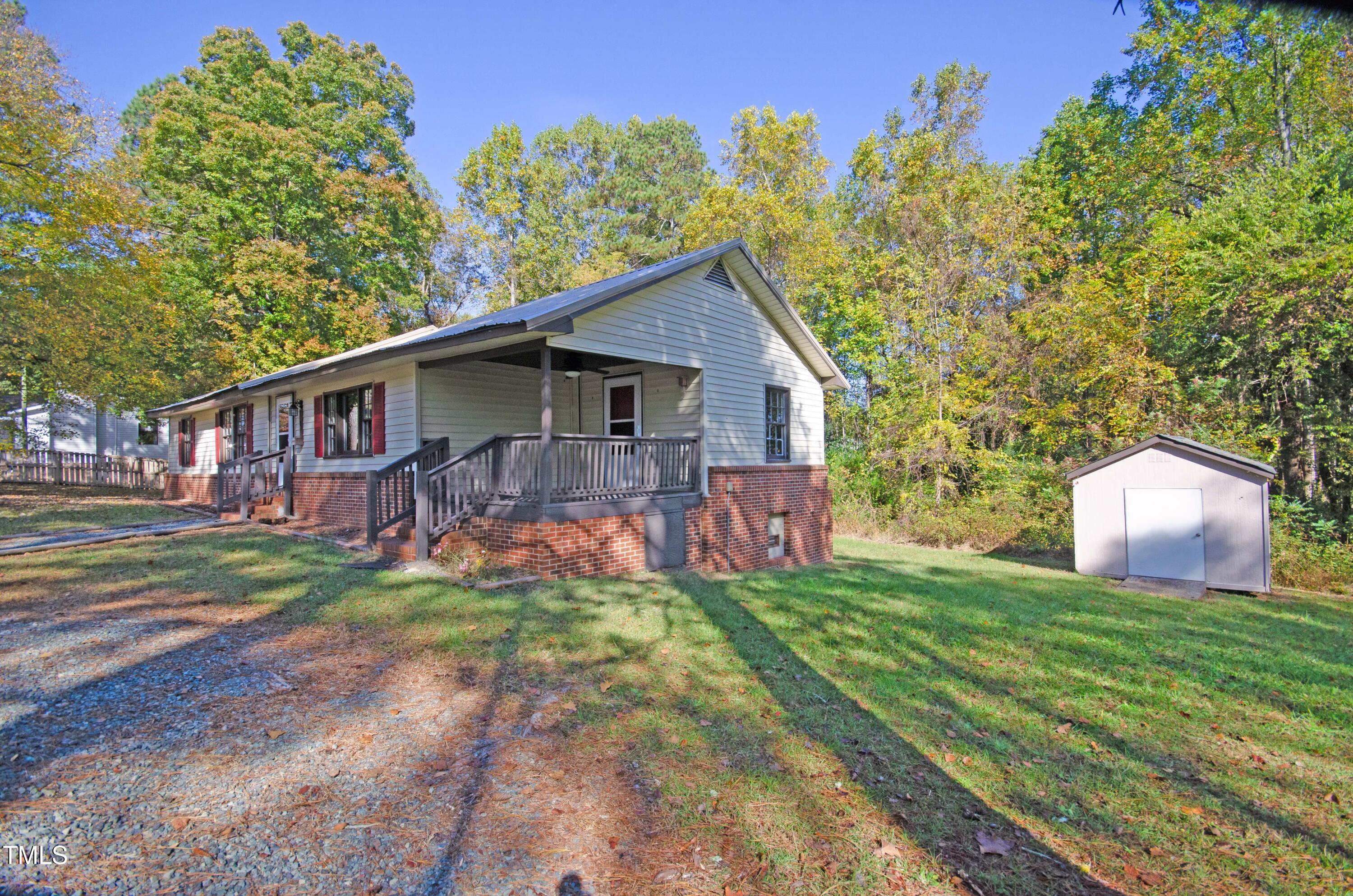 707 Burgess Circle Property Photo 4