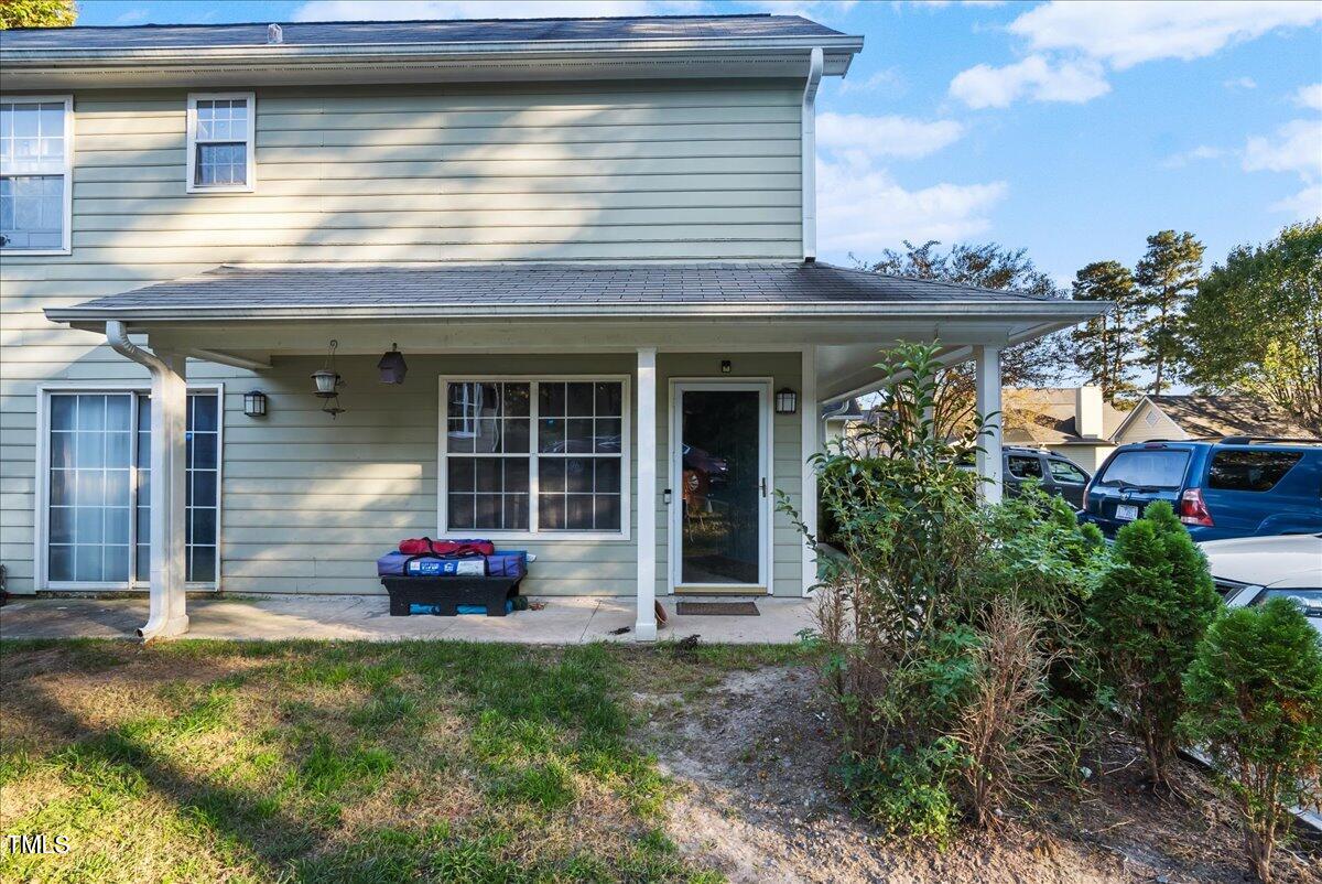 418 Devlin Place Property Photo 3