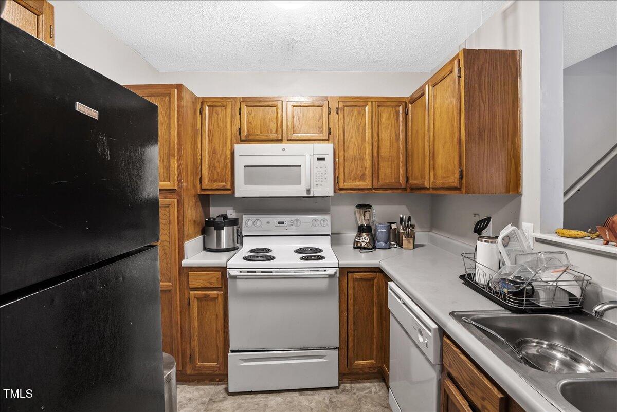 418 Devlin Place Property Photo 7