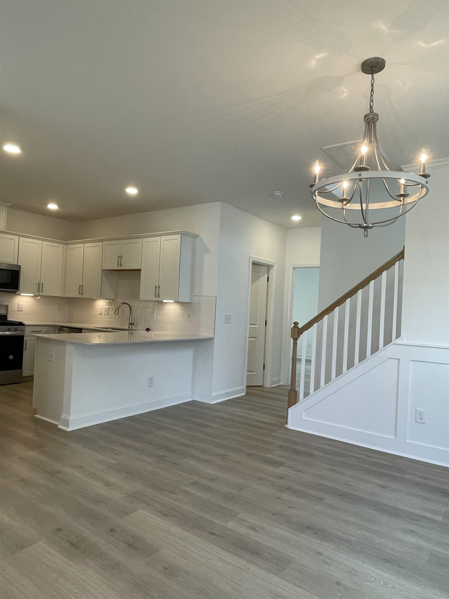 137 Swain Street Property Photo 8
