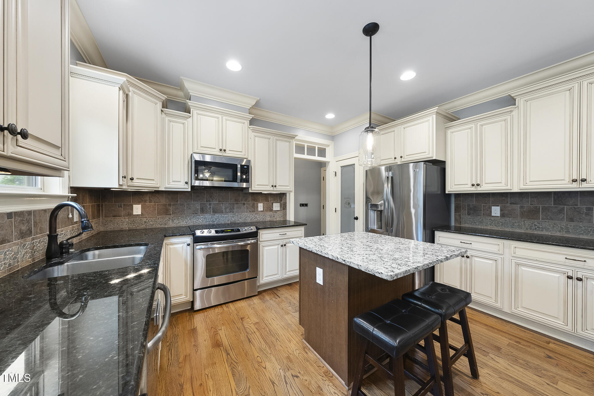 3708 Nether Ridge Road Property Photo 5