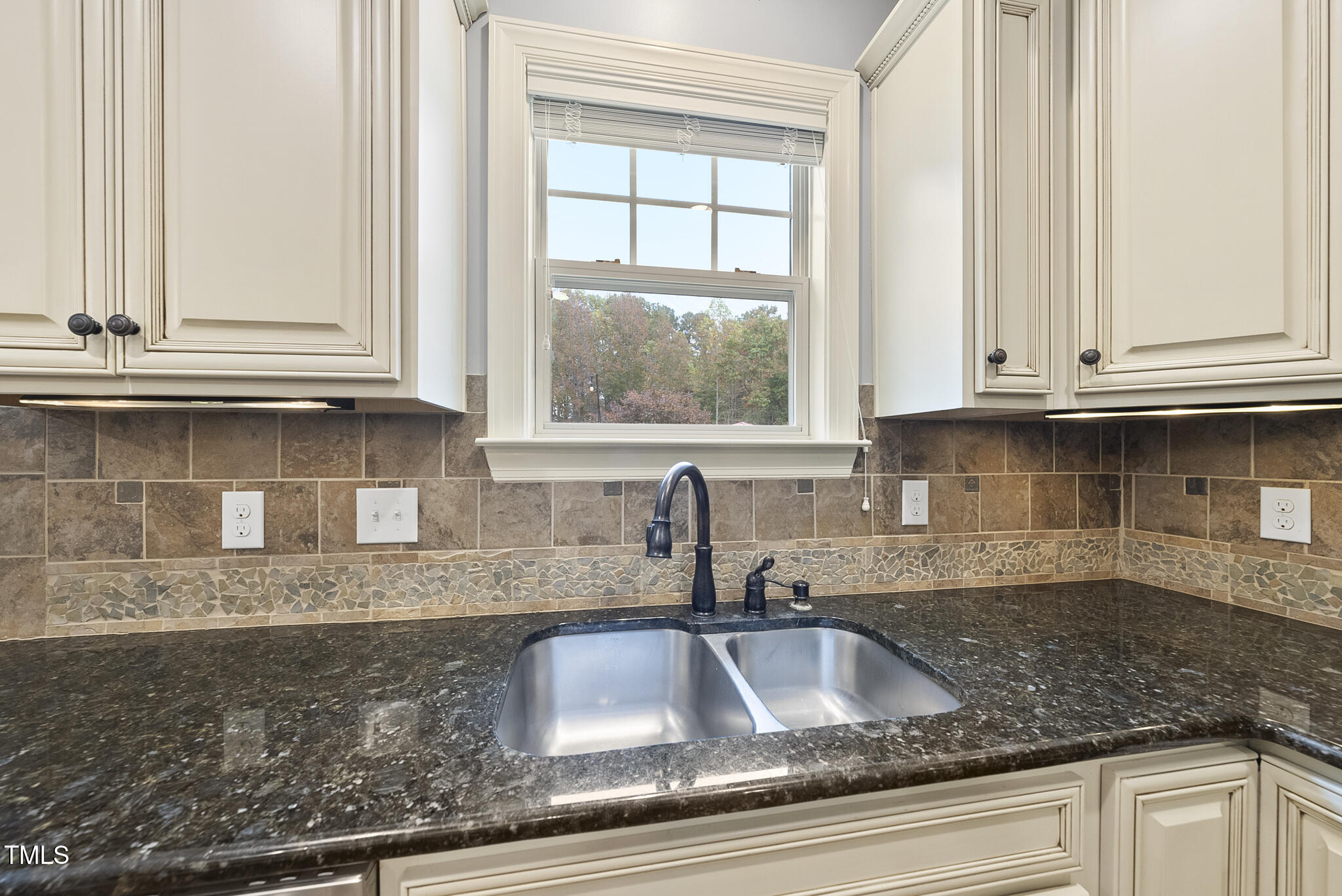 3708 Nether Ridge Road Property Photo 8