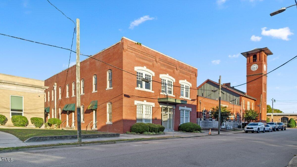 116 Young Street Property Photo 1