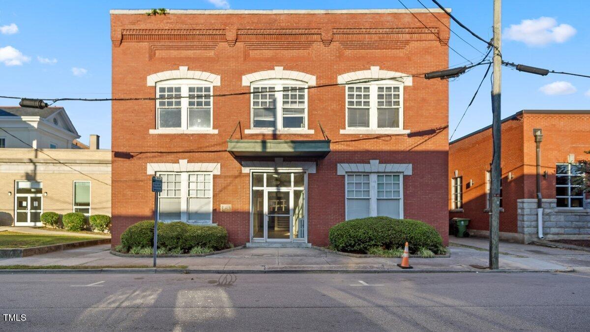 116 Young Street Property Photo 2