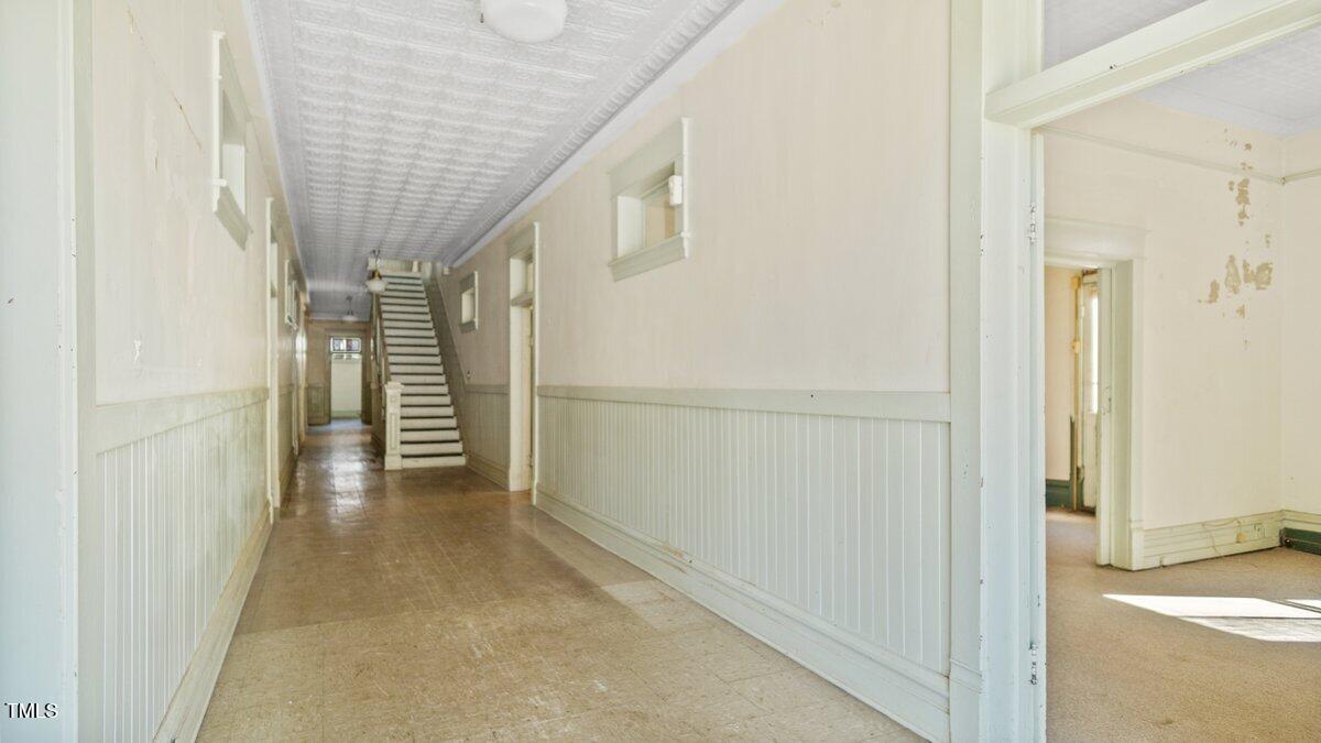 116 Young Street Property Photo 13