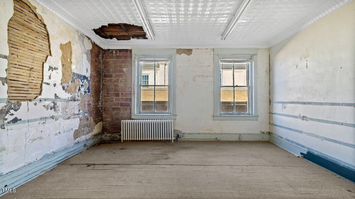116 Young Street Property Photo 16
