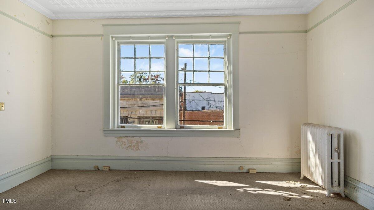 116 Young Street Property Photo 19