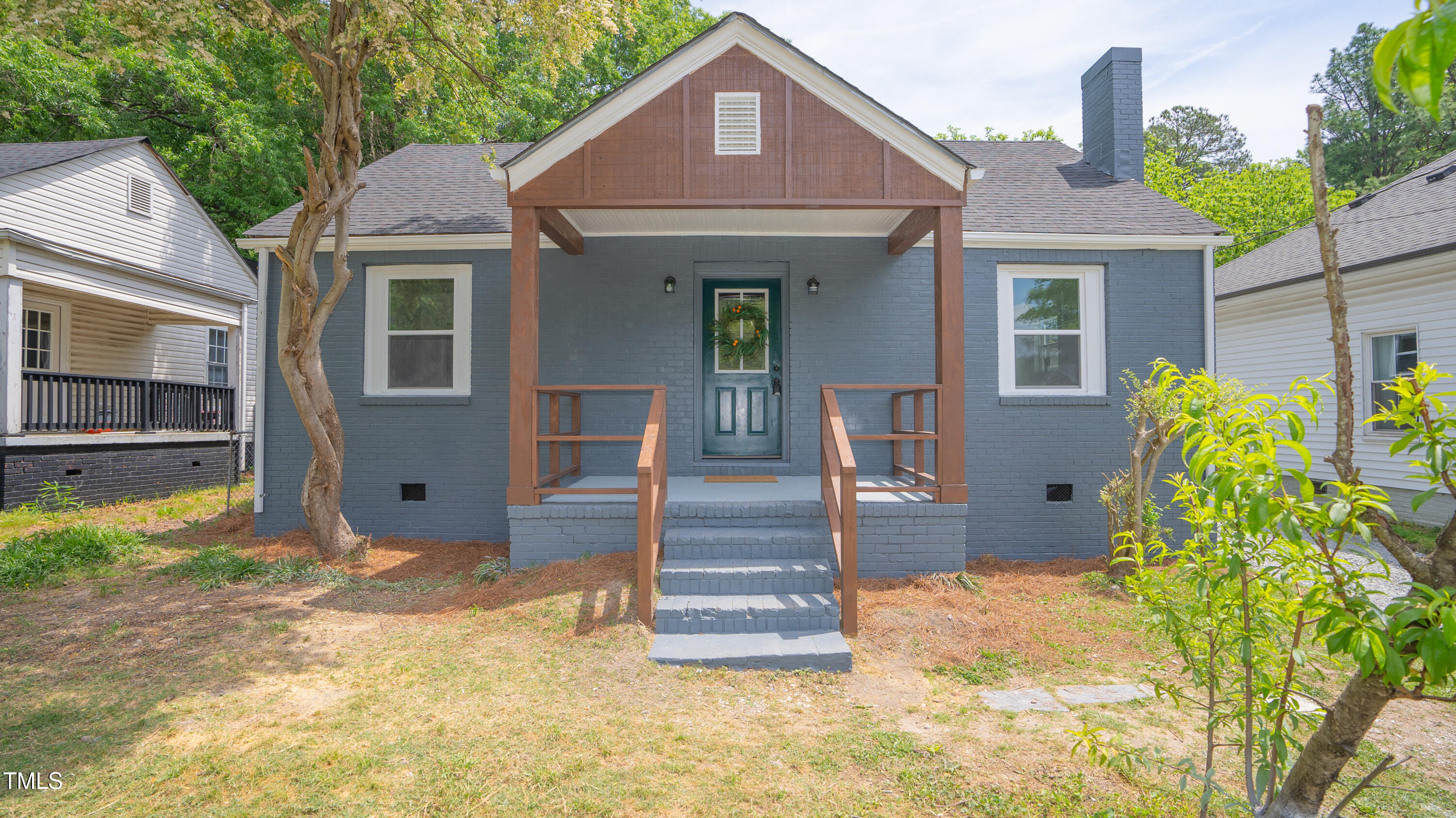 304 Cherry Grove Street Property Photo 1