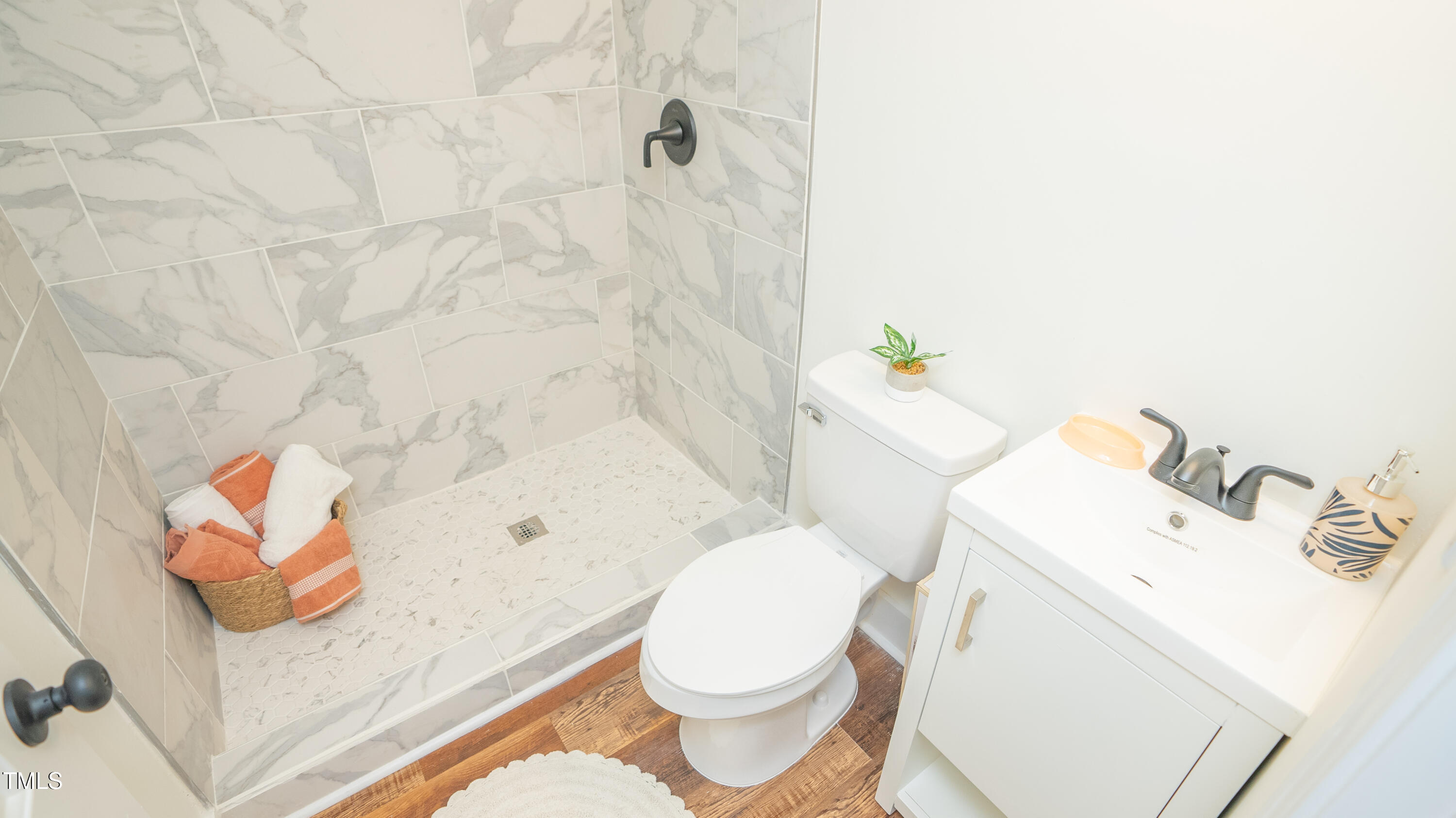 304 Cherry Grove Street Property Photo 21