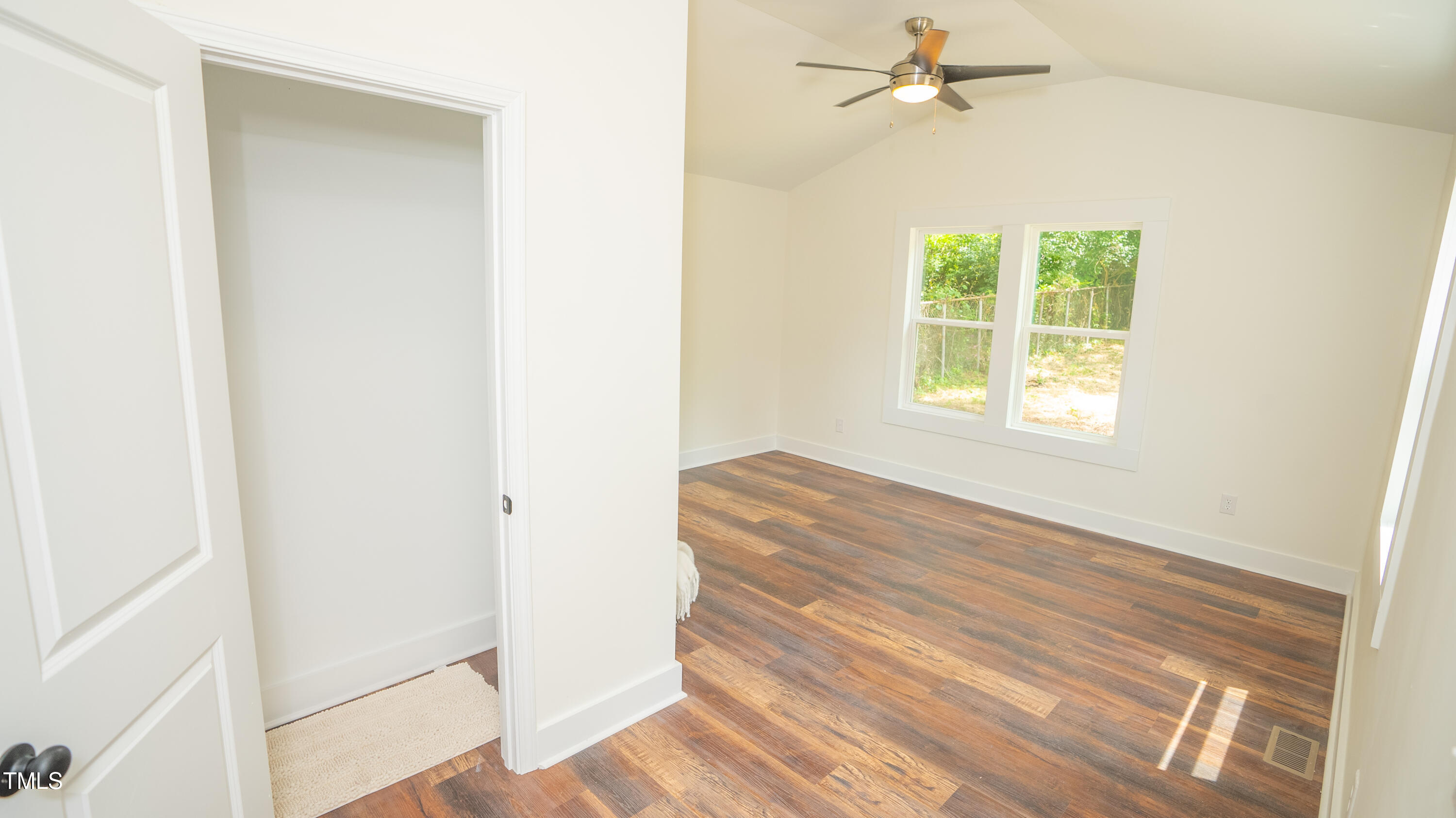 304 Cherry Grove Street Property Photo 25
