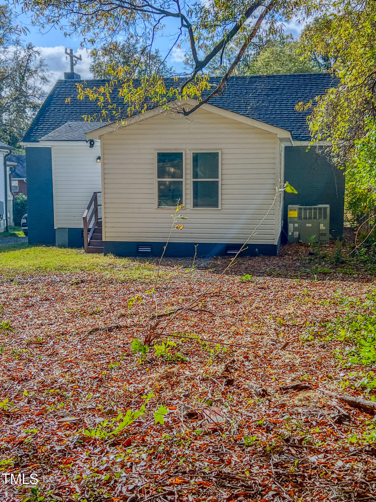 304 Cherry Grove Street Property Photo 43