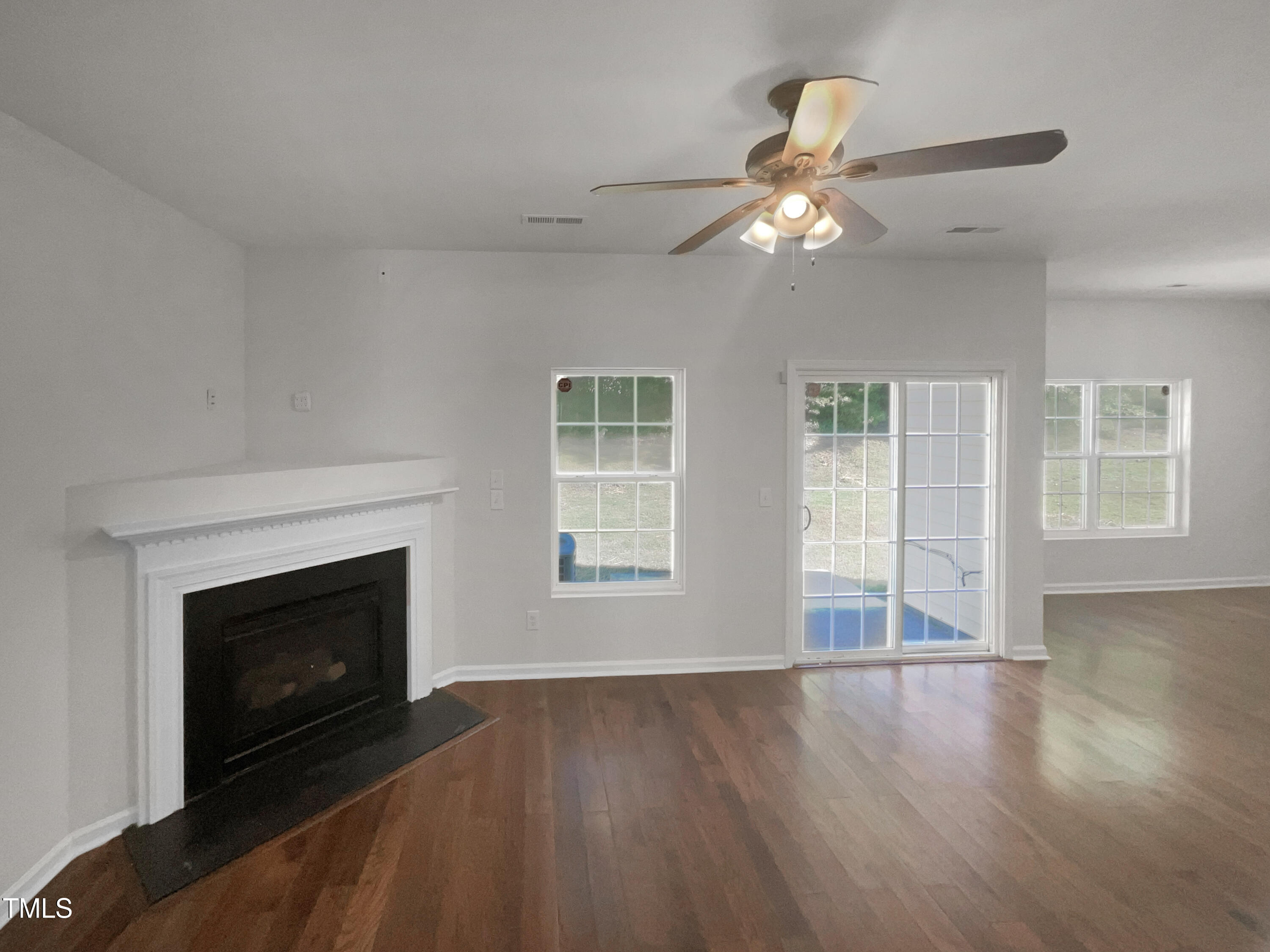 3122 Genlee Drive Property Photo 3