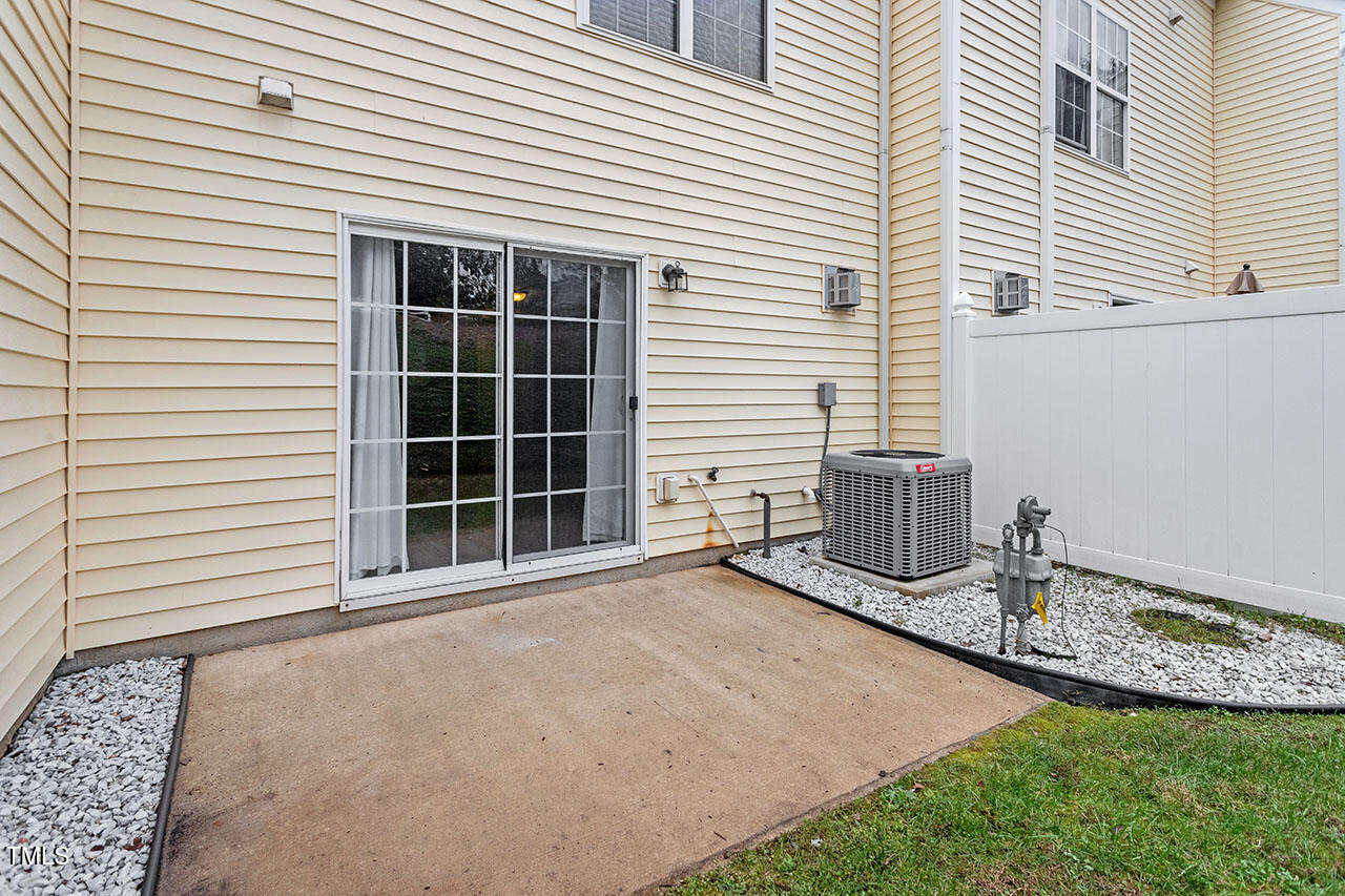 2633 Vega Court Property Photo 6
