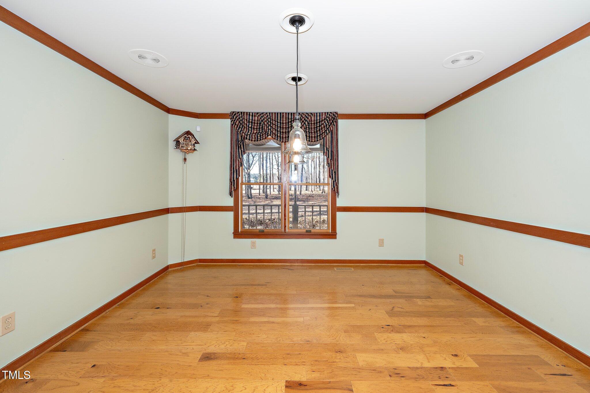 7925 S Highway 55 Property Photo 12
