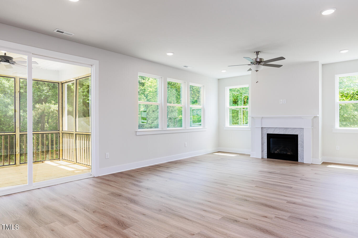 240 Fast Pitch Lane Property Photo 10