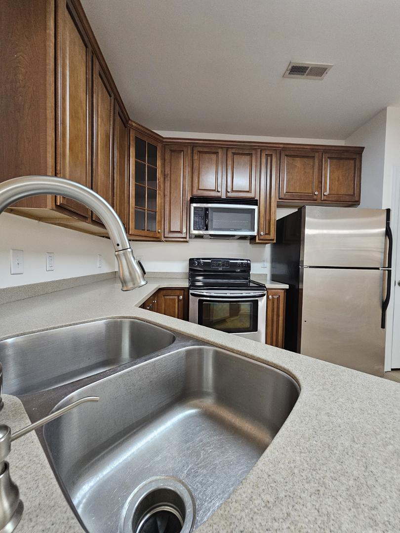 1401 Coopershill Drive Apt 108 Property Photo 4