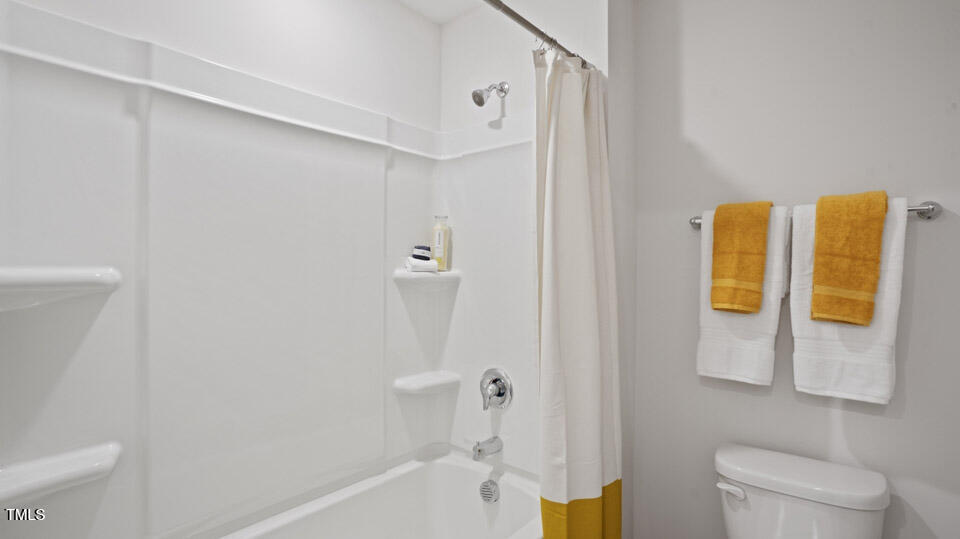 316 Leven Drive Property Photo 6