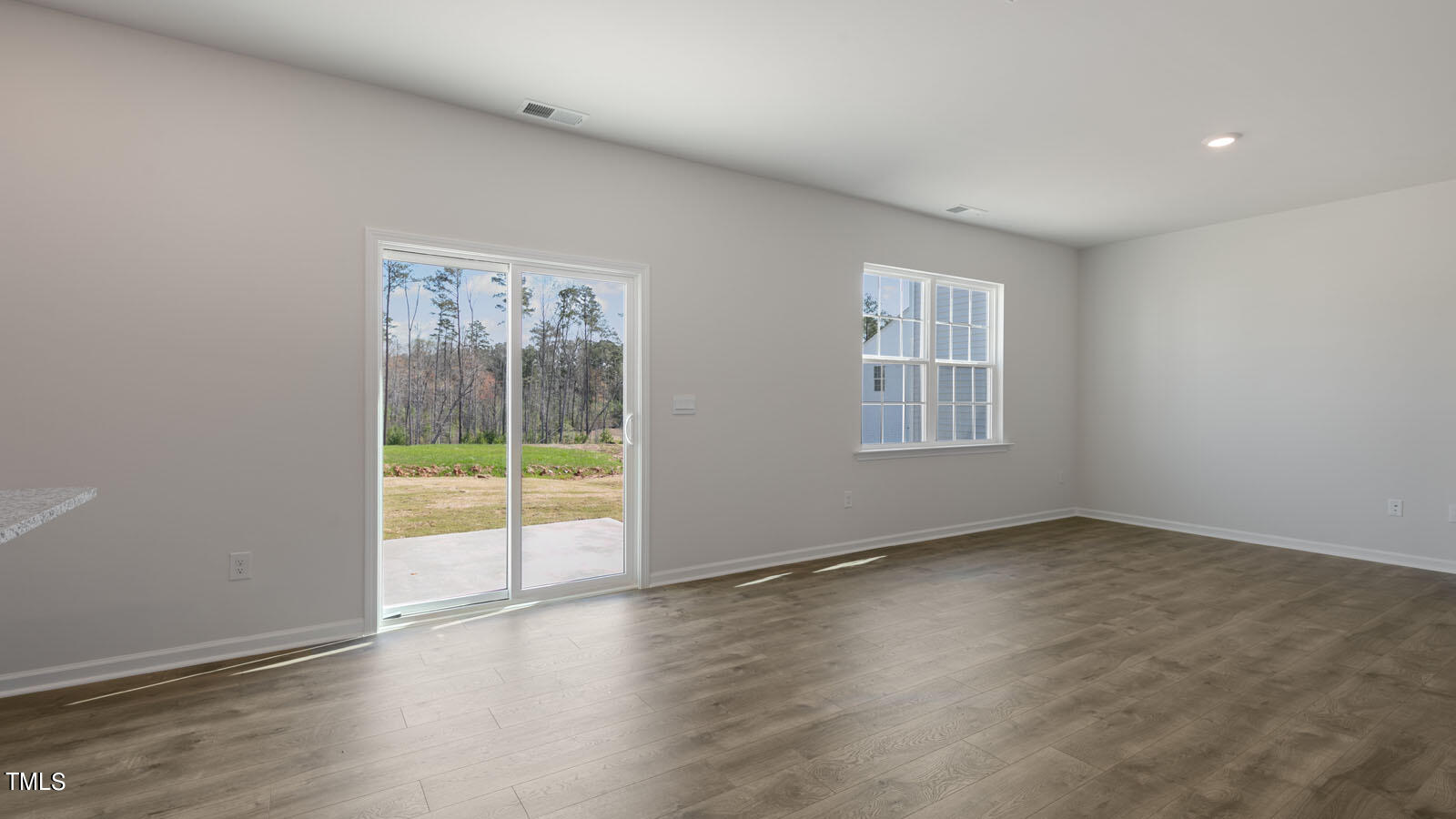 1131 Misty Creek Drive Property Photo 11