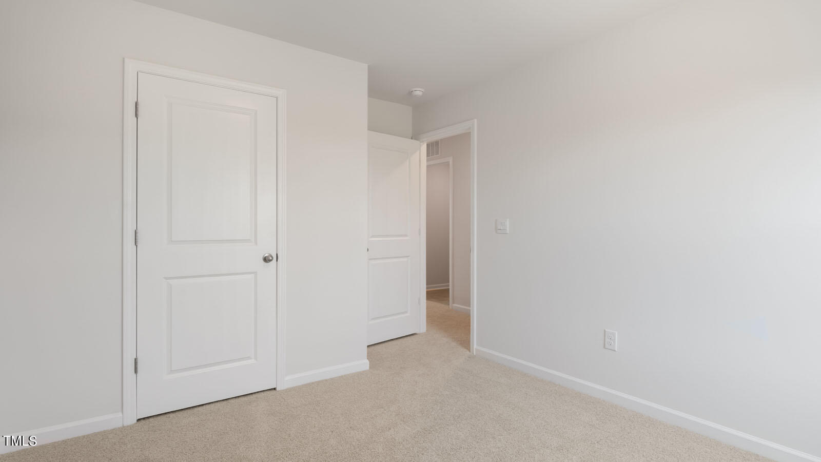 1131 Misty Creek Drive Property Photo 18