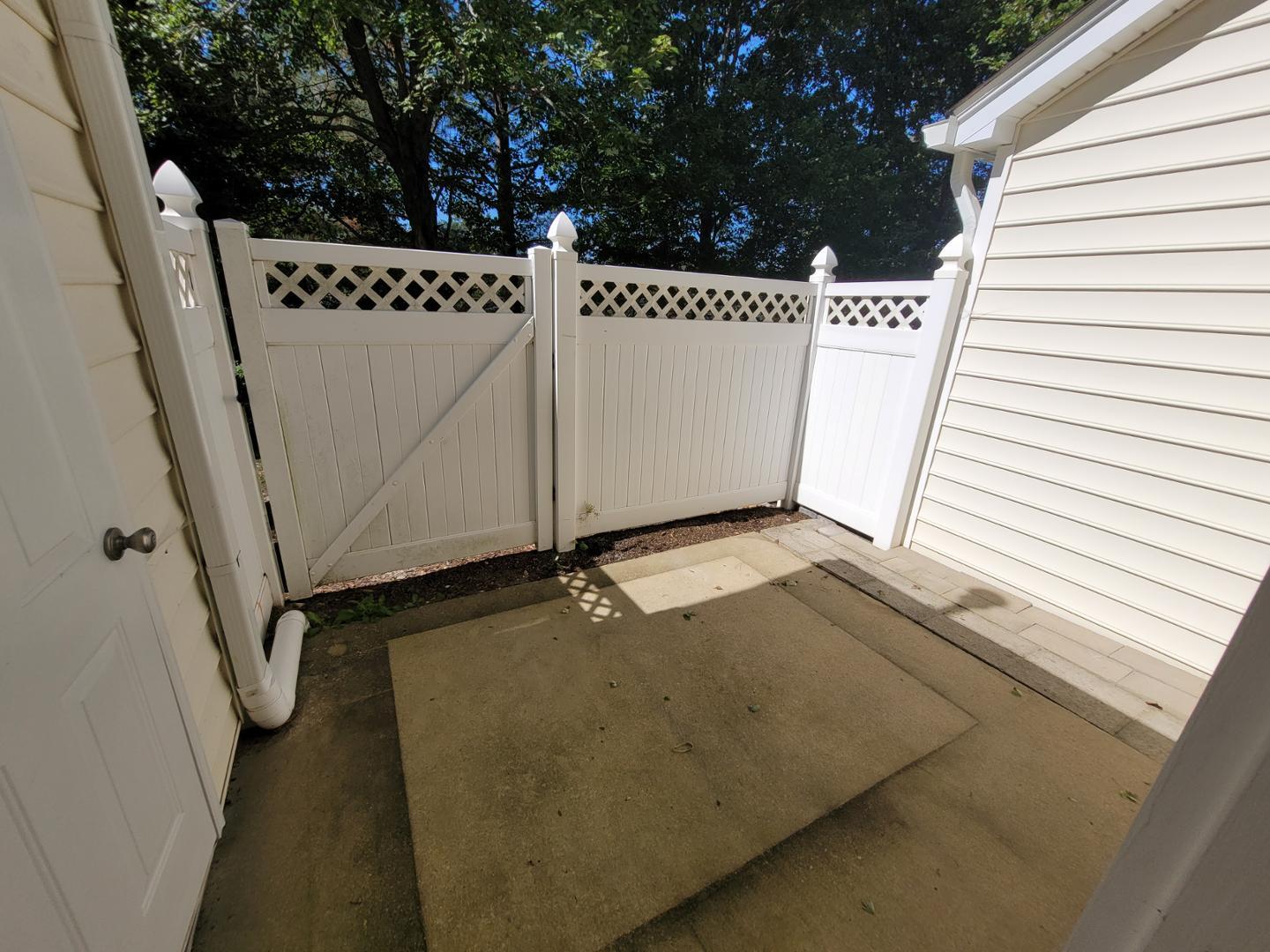 5733 Clearbay Lane Property Photo 23