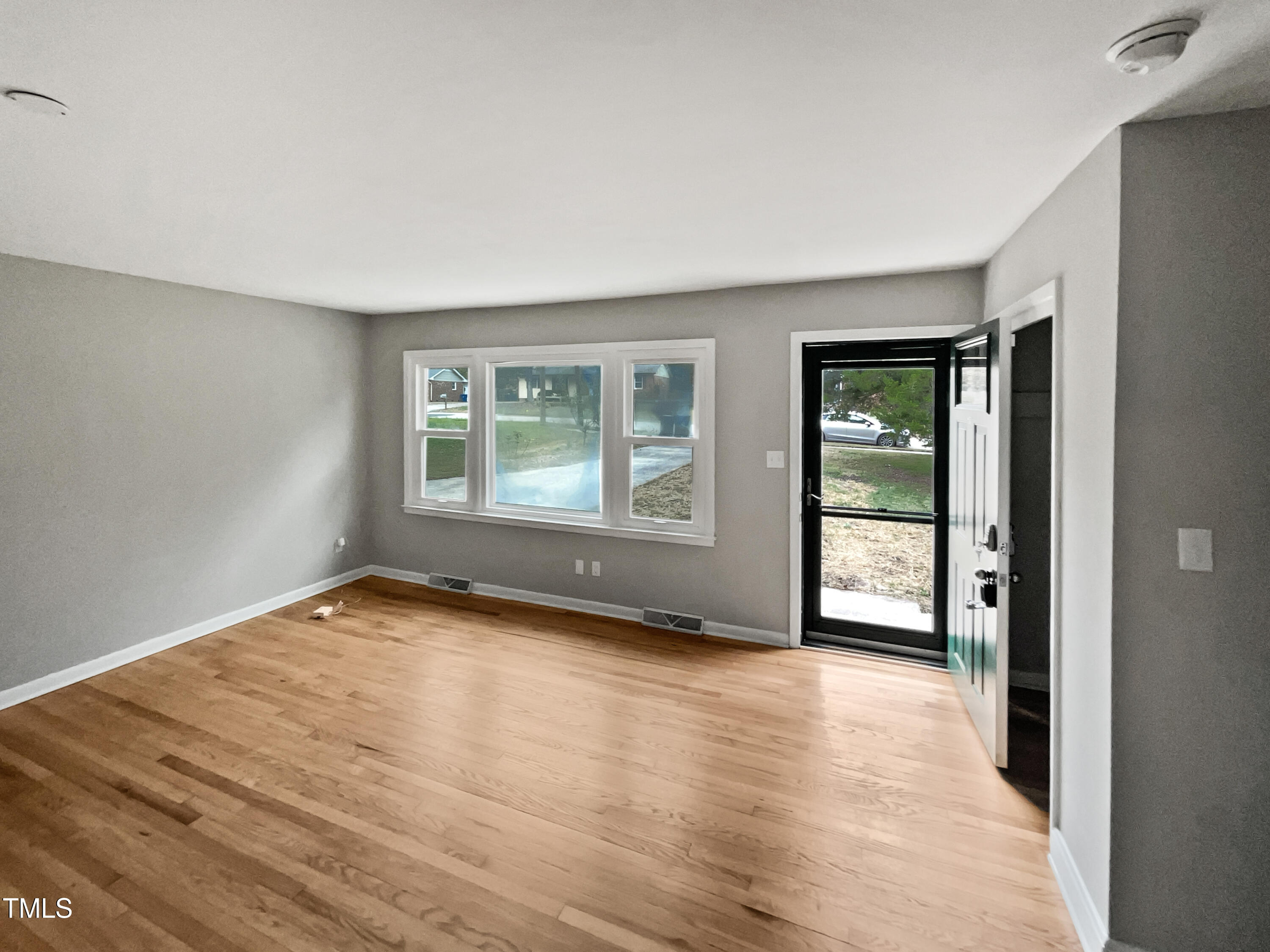 1526 Clermont Road Property Photo 3