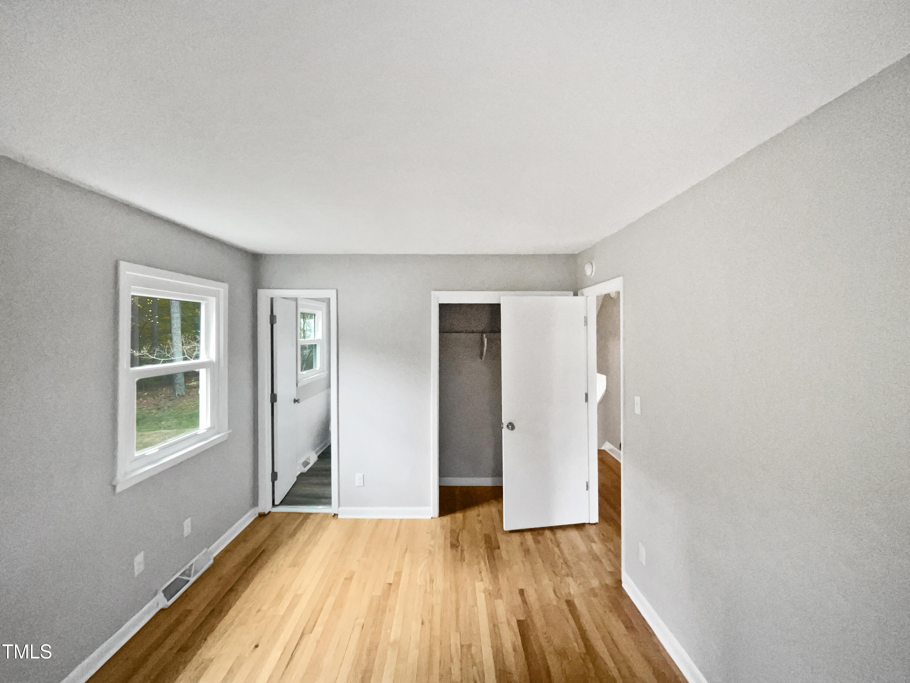 1526 Clermont Road Property Photo 5