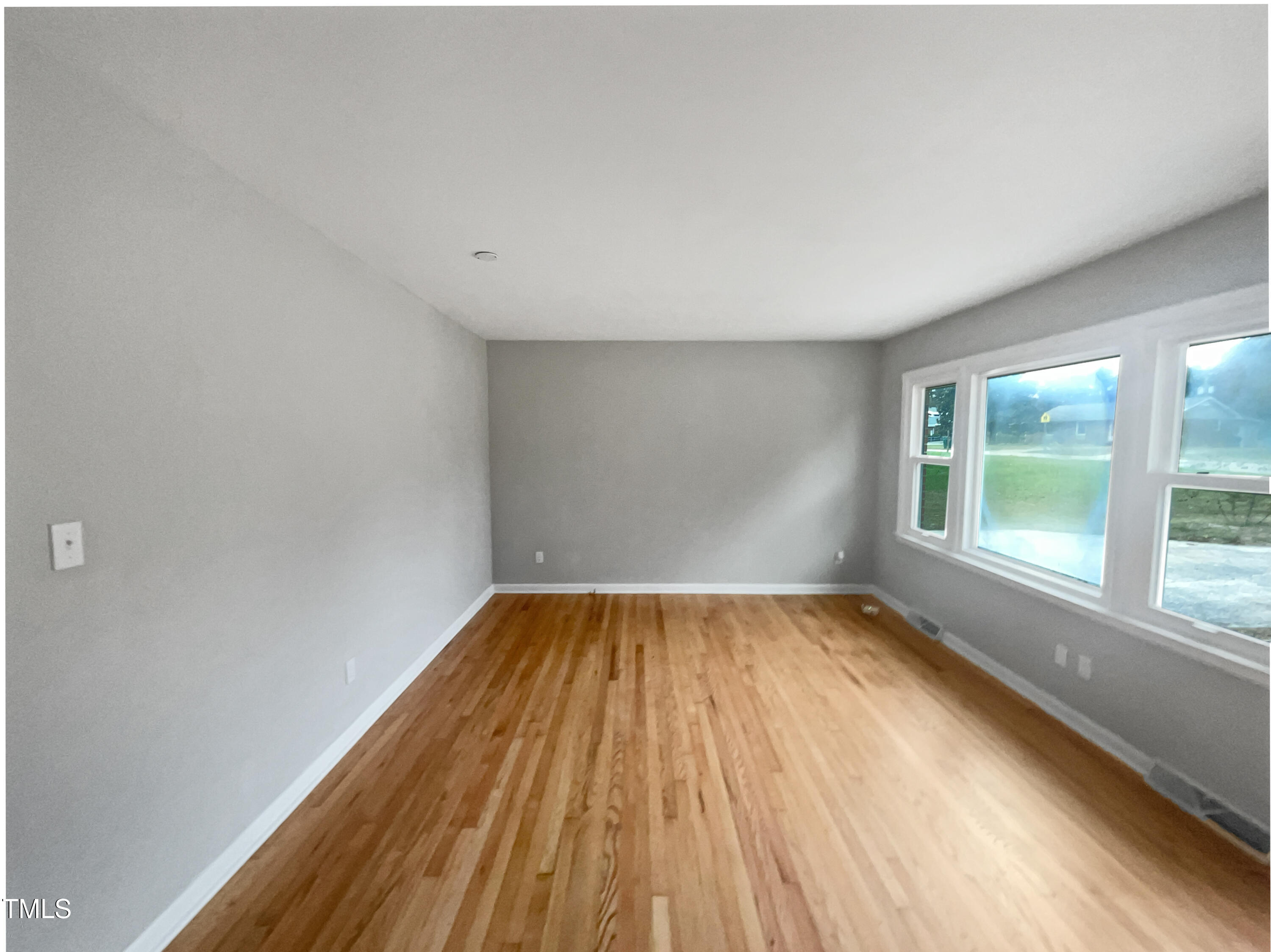 1526 Clermont Road Property Photo 11