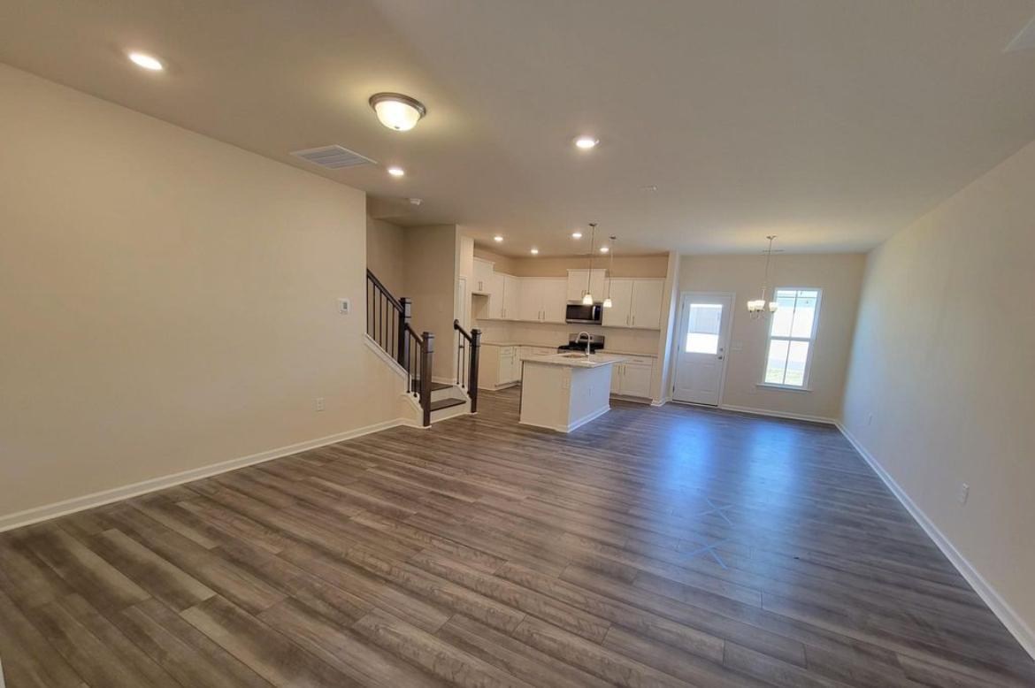 448 Glen Clova Drive Property Photo 1
