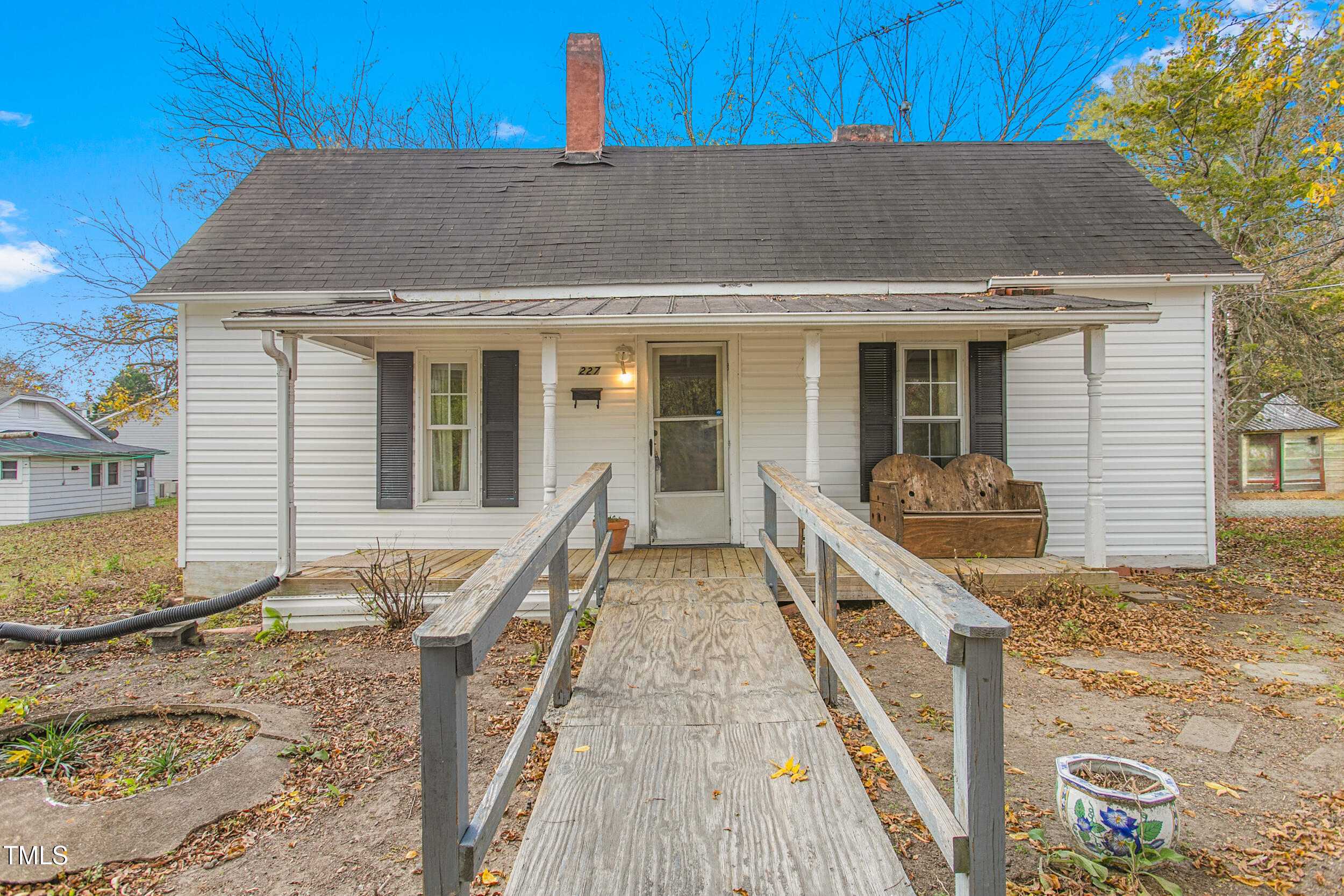 227 Kent Street Property Photo